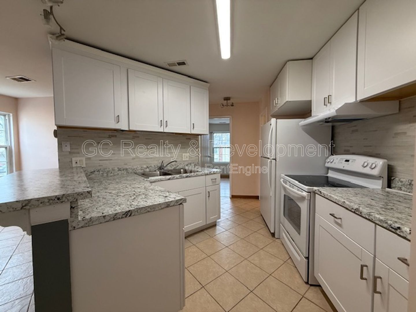 *** 2 BDRM - 2 BTH / LRG CLOSETS / IN UNIT LAUNDRY / 2 PARKING SPOTS / POOLS ON SITE *** property image
