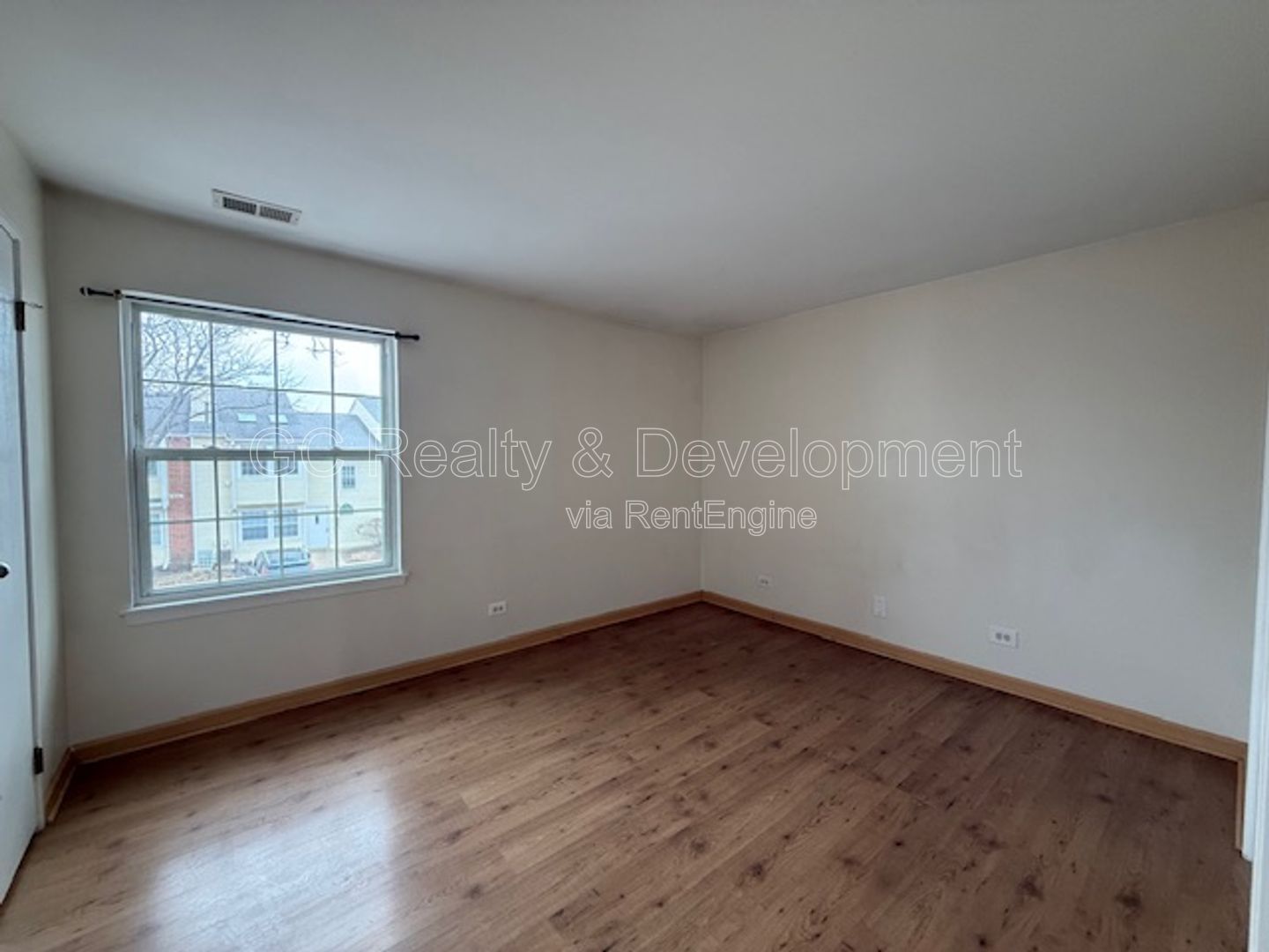 *** 2 BDRM - 2 BTH / LRG CLOSETS / IN UNIT LAUNDRY / 2 PARKING SPOTS / POOLS ON SITE *** property image