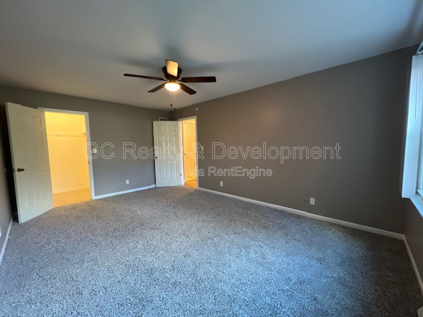 ***  FIRST FLOOR UNIT / 2 BDRM / PARKING INCL / PET FRIENDLY / STORAGE *** property image