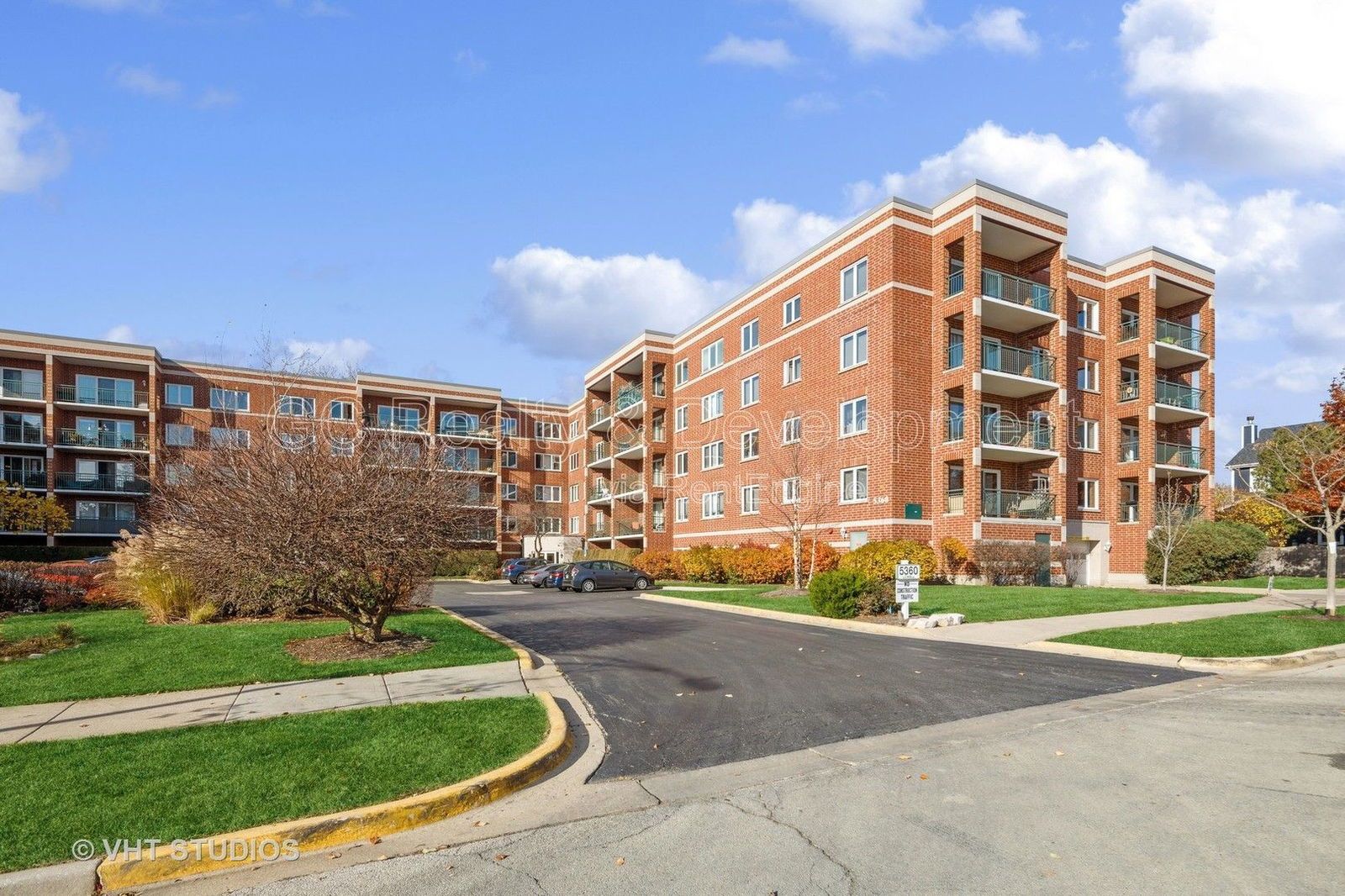 *** NORTH PARK / CUL-DE-SAC / 2 BDRM - 2 BTH / ONLY PAY ELECTRIC / ASSIGNED PARKING /  IN UNIT LAUNDRY *** property image