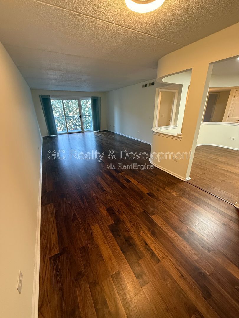 *** NORTH PARK / CUL-DE-SAC / 2 BDRM - 2 BTH / ONLY PAY ELECTRIC / ASSIGNED PARKING /  IN UNIT LAUNDRY *** property image