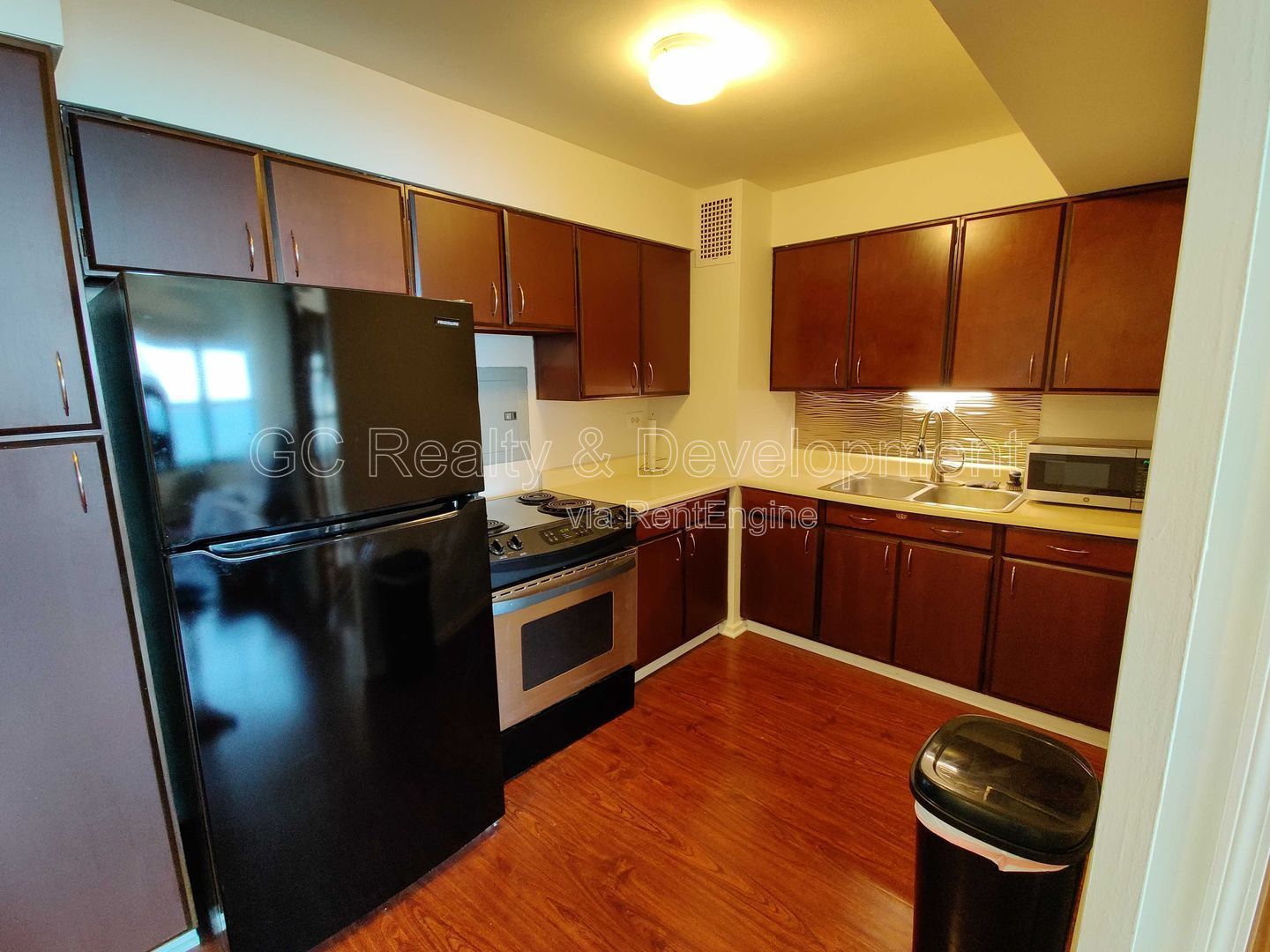 *** COMING SOON 5/15/26! / STUNNING LAKE & BEACH VIEWS / 2 BDRM / 24 HR DOOR STAFF / FITNESS CENTER / HEAT INCLUDED *** property image