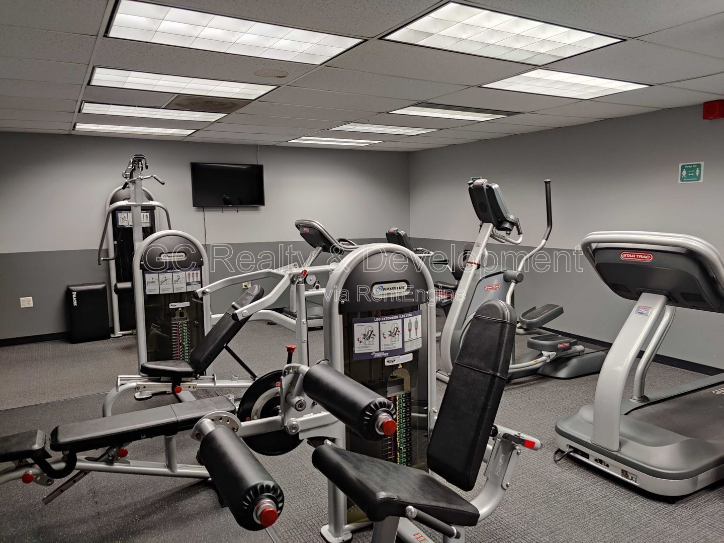 *** COMING SOON 5/15/26! / STUNNING LAKE & BEACH VIEWS / 2 BDRM / 24 HR DOOR STAFF / FITNESS CENTER / HEAT INCLUDED *** property image