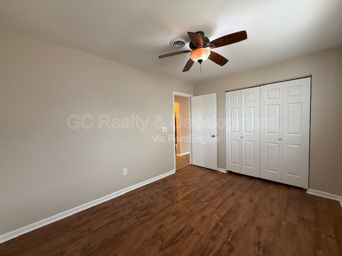 *** 2 BDRM - 1 BTH / IN UNIT LAUNDRY / PARKING INCL / CENTRAL AC *** property image