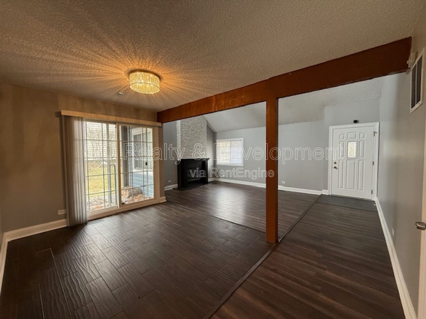 *** 4 BDRM - 2.5 BTH / RECENTLY UPDATED / LOFT LAYOUT / PET FRIENDLY / REAR PATIO W GAZEBO *** property image