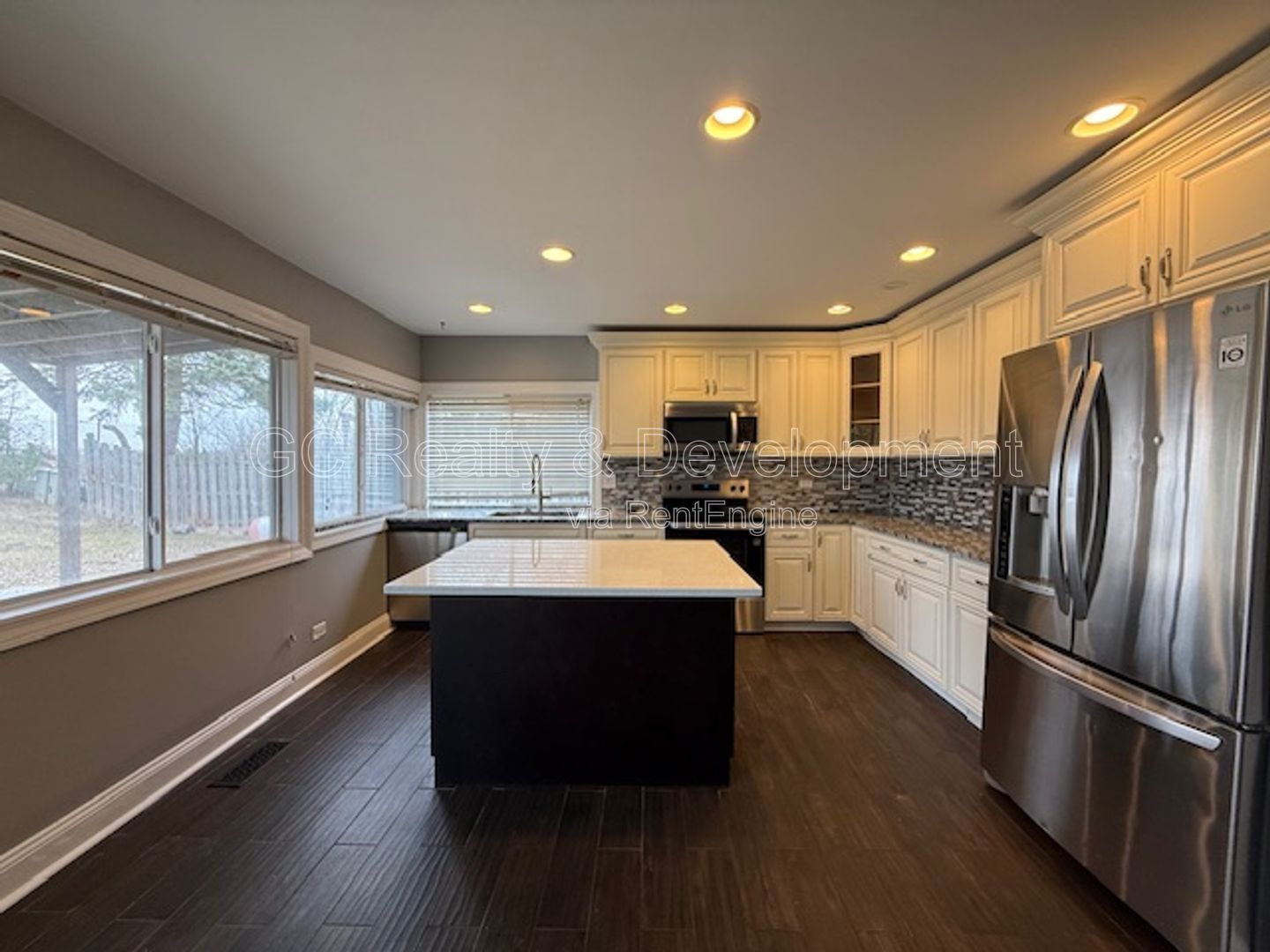 *** 4 BDRM - 2.5 BTH / RECENTLY UPDATED / LOFT LAYOUT / PET FRIENDLY / REAR PATIO W GAZEBO *** property image