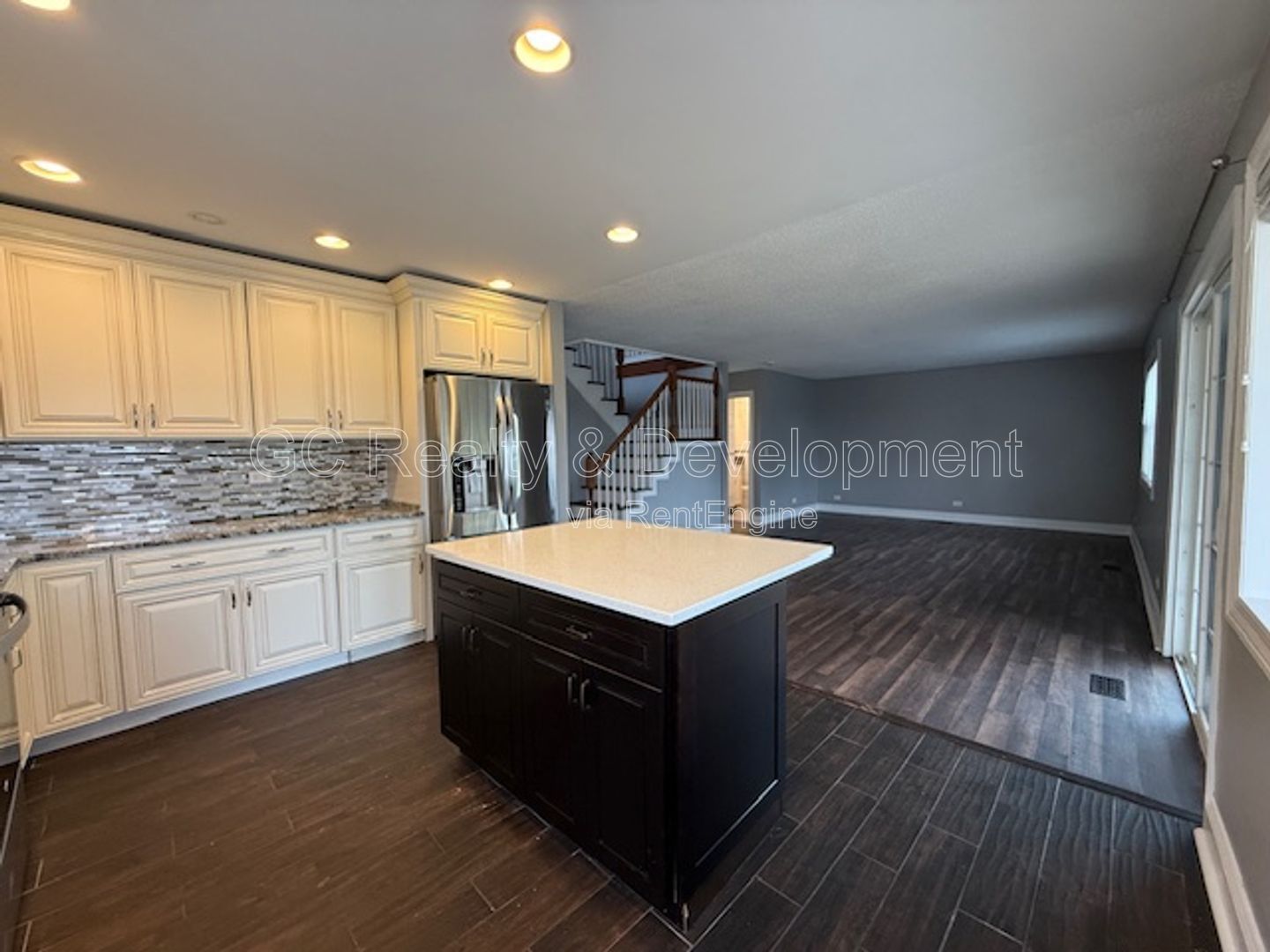 *** 4 BDRM - 2.5 BTH / RECENTLY UPDATED / LOFT LAYOUT / PET FRIENDLY / REAR PATIO W GAZEBO *** property image