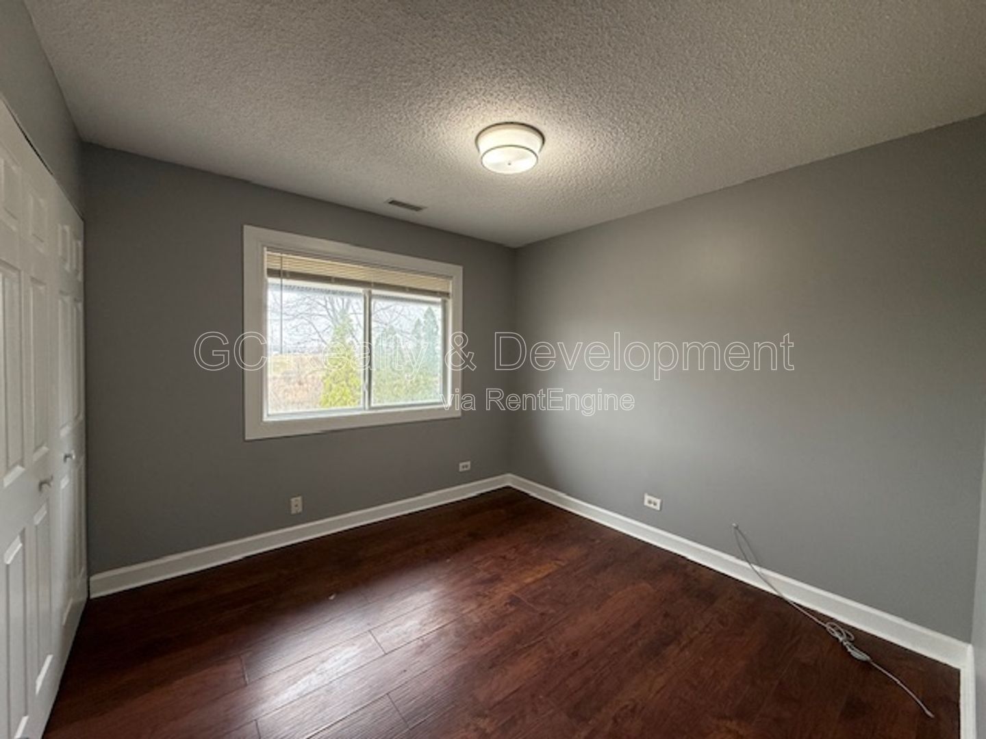 *** 4 BDRM - 2.5 BTH / RECENTLY UPDATED / LOFT LAYOUT / PET FRIENDLY / REAR PATIO W GAZEBO *** property image