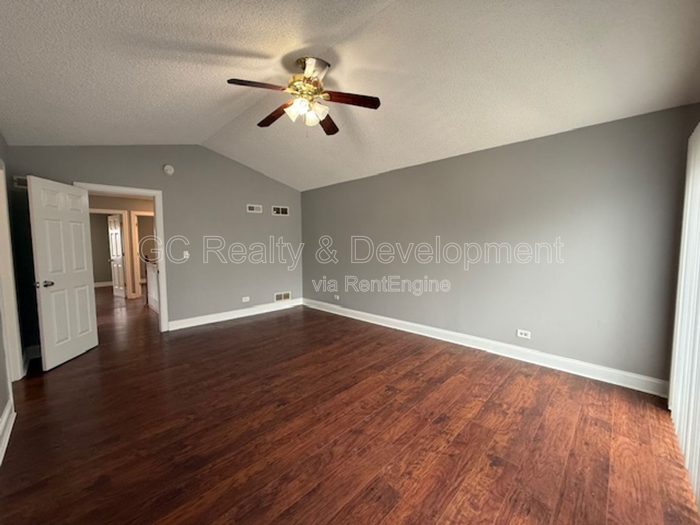 *** 4 BDRM - 2.5 BTH / RECENTLY UPDATED / LOFT LAYOUT / PET FRIENDLY / REAR PATIO W GAZEBO *** property image
