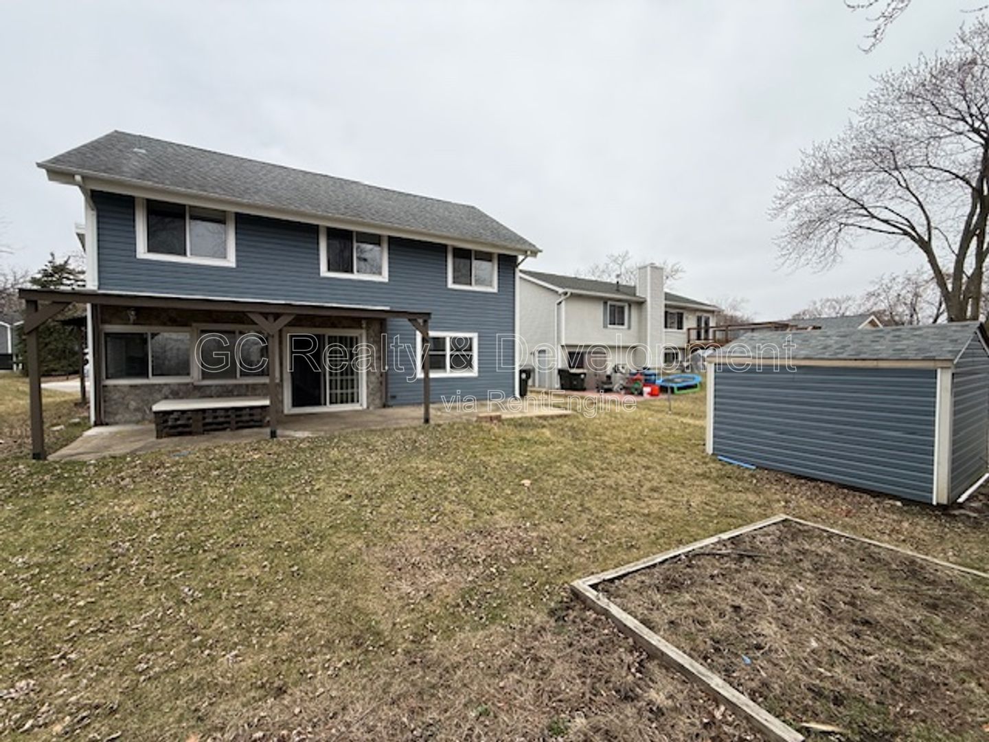 *** 4 BDRM - 2.5 BTH / RECENTLY UPDATED / LOFT LAYOUT / PET FRIENDLY / REAR PATIO W GAZEBO *** property image