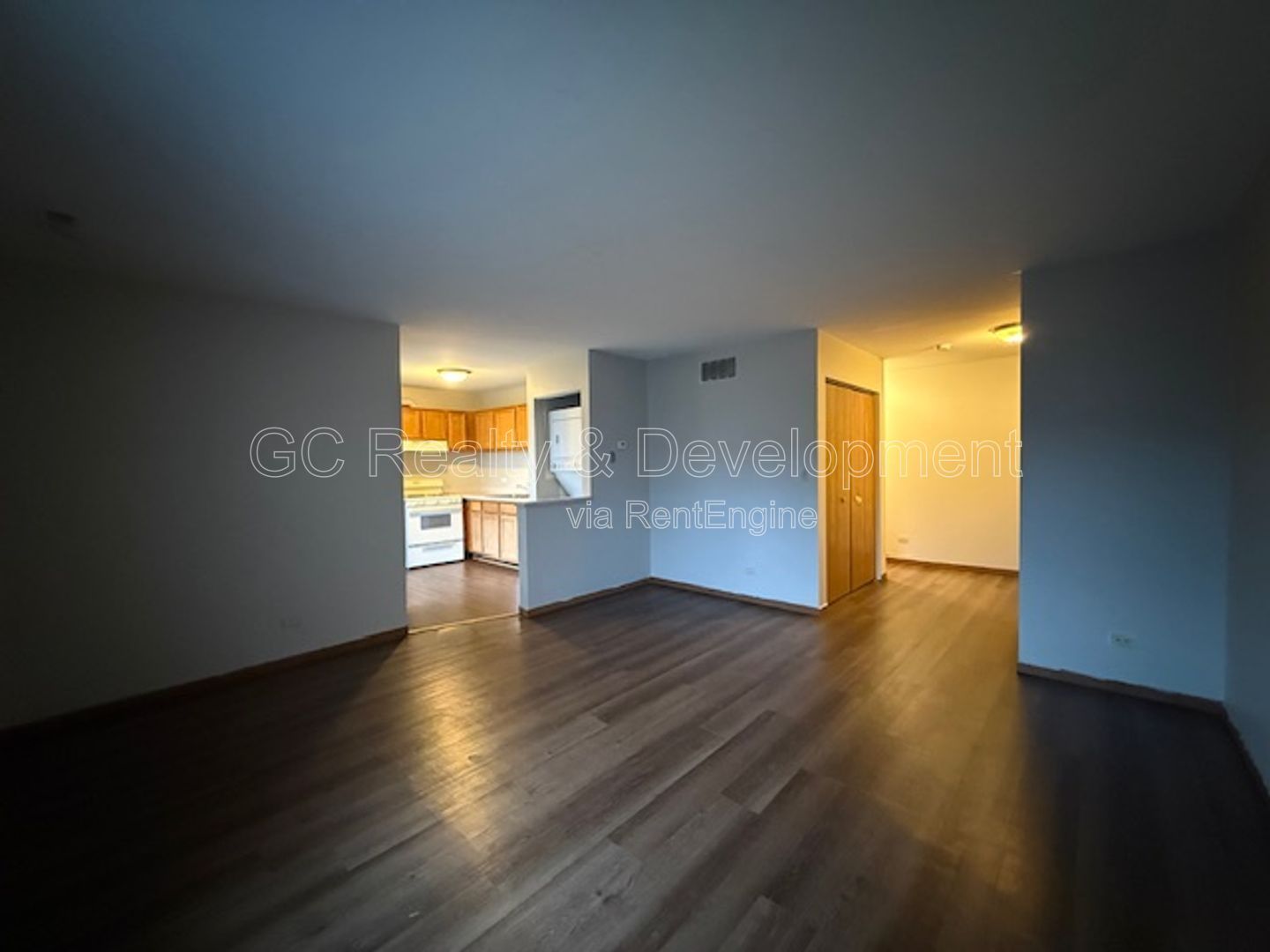 *** 2 BDRM / LAUNDRY IN UNIT / ATTACHED GARAGE / STORAGE / BALCONY *** property image