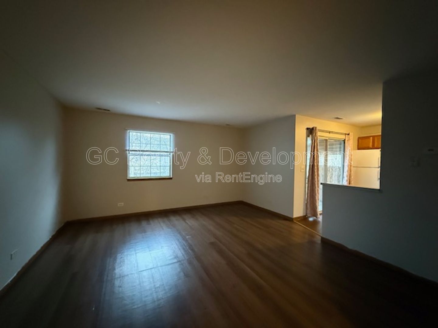 *** 2 BDRM / LAUNDRY IN UNIT / ATTACHED GARAGE / STORAGE / BALCONY *** property image