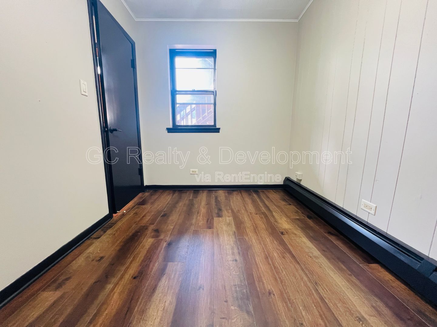 *** COMING SOON 4/15/26! / 2ND FLOOR UNIT / W&D ON SITE / OFFICE/DEN SPACE / PET FRIENDLY / COMMUTER FRIENDLY *** property image