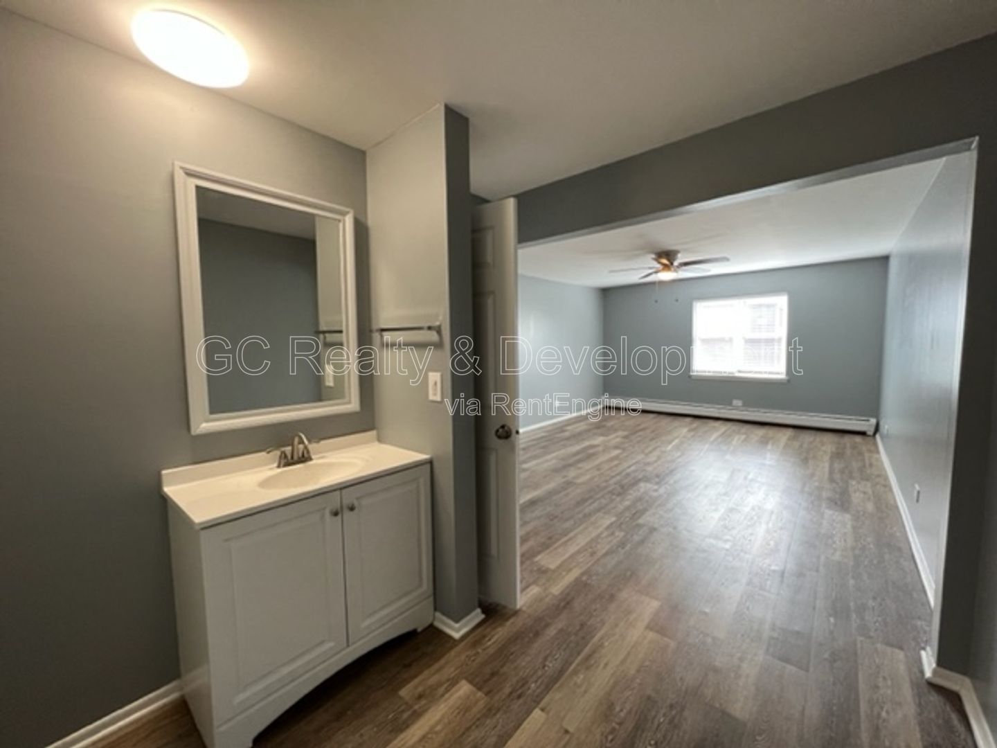 *** COMING SOON 4/15/26! / HEAT INCL / LARGE 1 BEDROOM / PAY ELECTRIC ONLY / LAUNDRY ON SITE *** property image