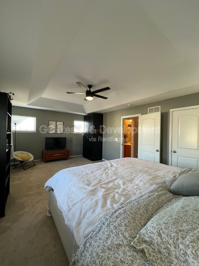 *** COMING SOON 5/15/26! / 3 BDRM - 2.5 BTH / FIN BSMT / SS APPL / LRG CLOSETS / CLUBHOUSE ACCESS *** property image