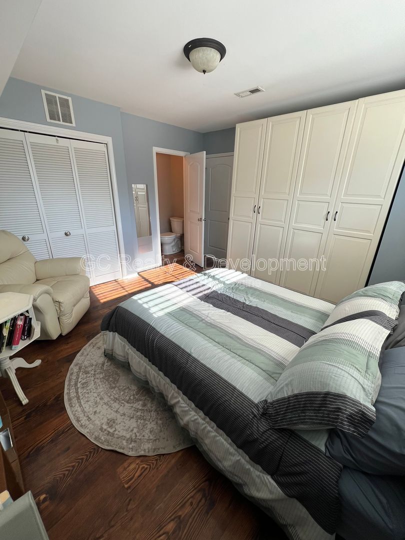 *** COMING SOON 5/15/26! / 3 BDRM - 2.5 BTH / FIN BSMT / SS APPL / LRG CLOSETS / CLUBHOUSE ACCESS *** property image