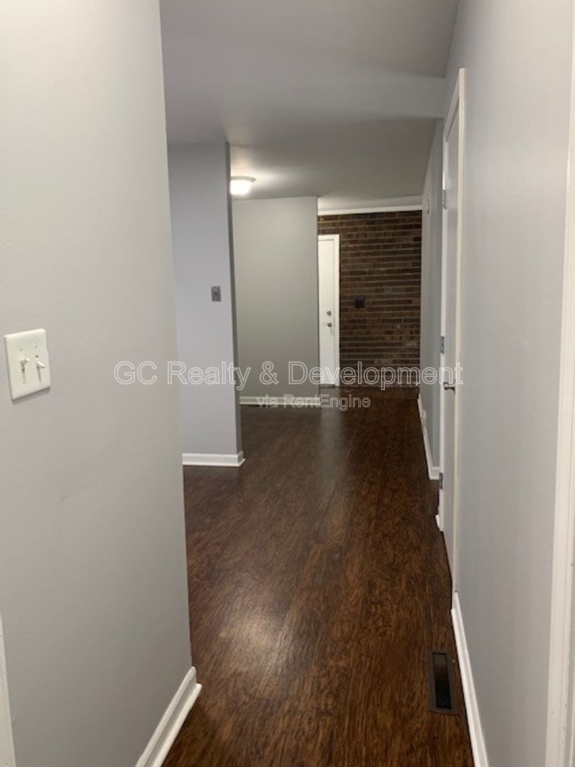 *** COMING SOON 4/15/26! / 1ST FLOOR / 2 BDRM / TENATN PAYS ELECTRIC ONLY / W&D ON SITE /  PET FRIENDLY / PARKING INCL *** property image