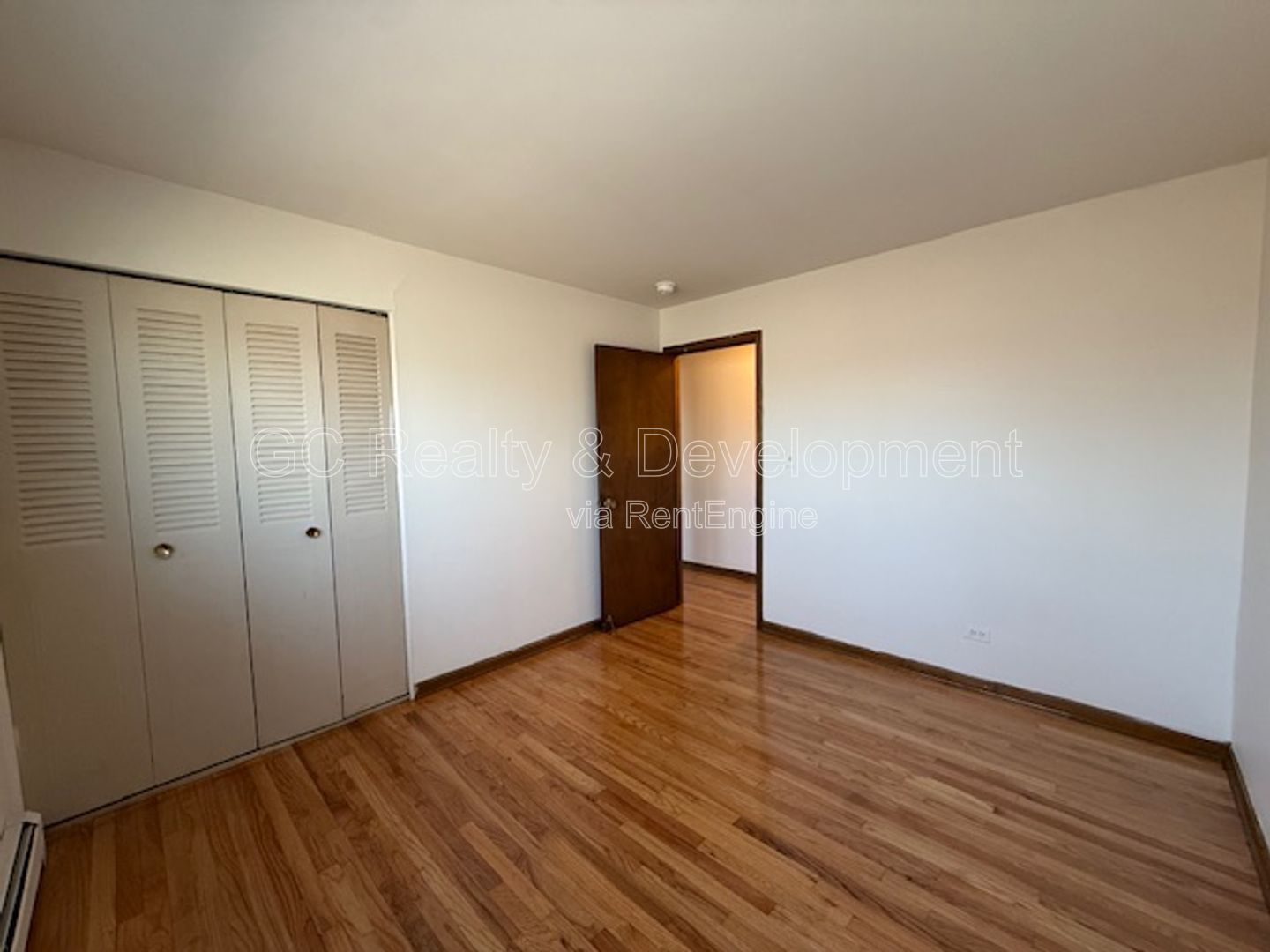 *** 2 BDRM / ASSIGNED PARKING / STORAGE UNIT / ONLY PAY ELECTRIC / ON SITE LAUNDRY *** property image