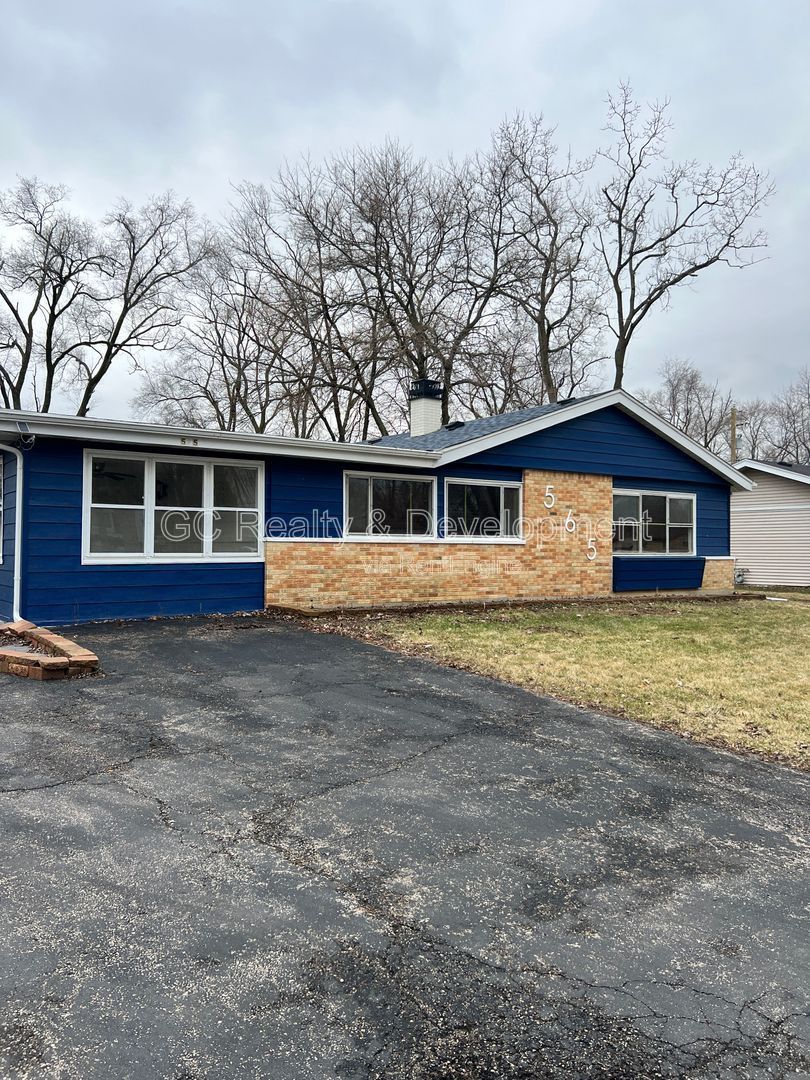 *** 3 BDRM - 2 BTH / GRANITE & SS APPL / LRG YARD / OPEN LAYOUT / DETACHED GARAGE *** property image