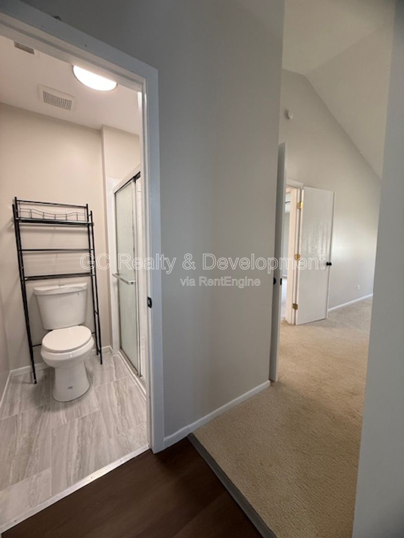 *** PRIME LOCATION / RECENTLY UPDATED / 2 BDRM - 2 BTH / PRIVATE BALCONY / ATTACHED GARAGE *** property image
