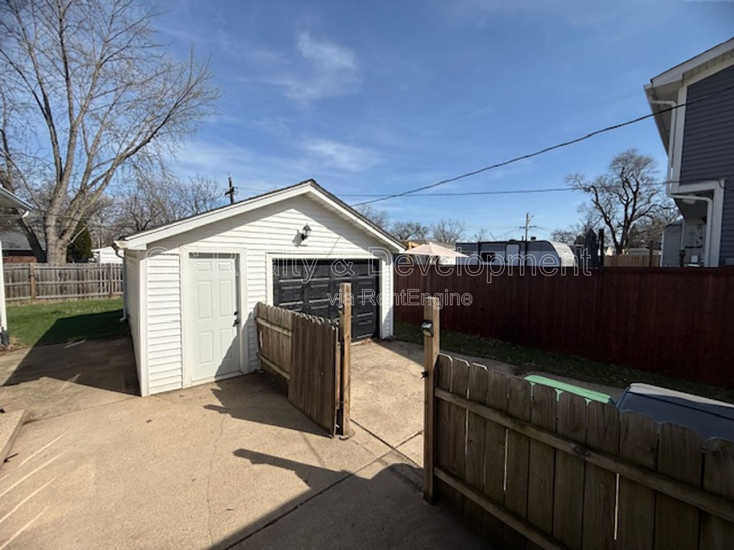 *** RECENTLY UPDATED / 3 BDRM / PET FRIENDLY / FENCED YARD / DETACHED GARAGE / CENTRAL AC *** property image