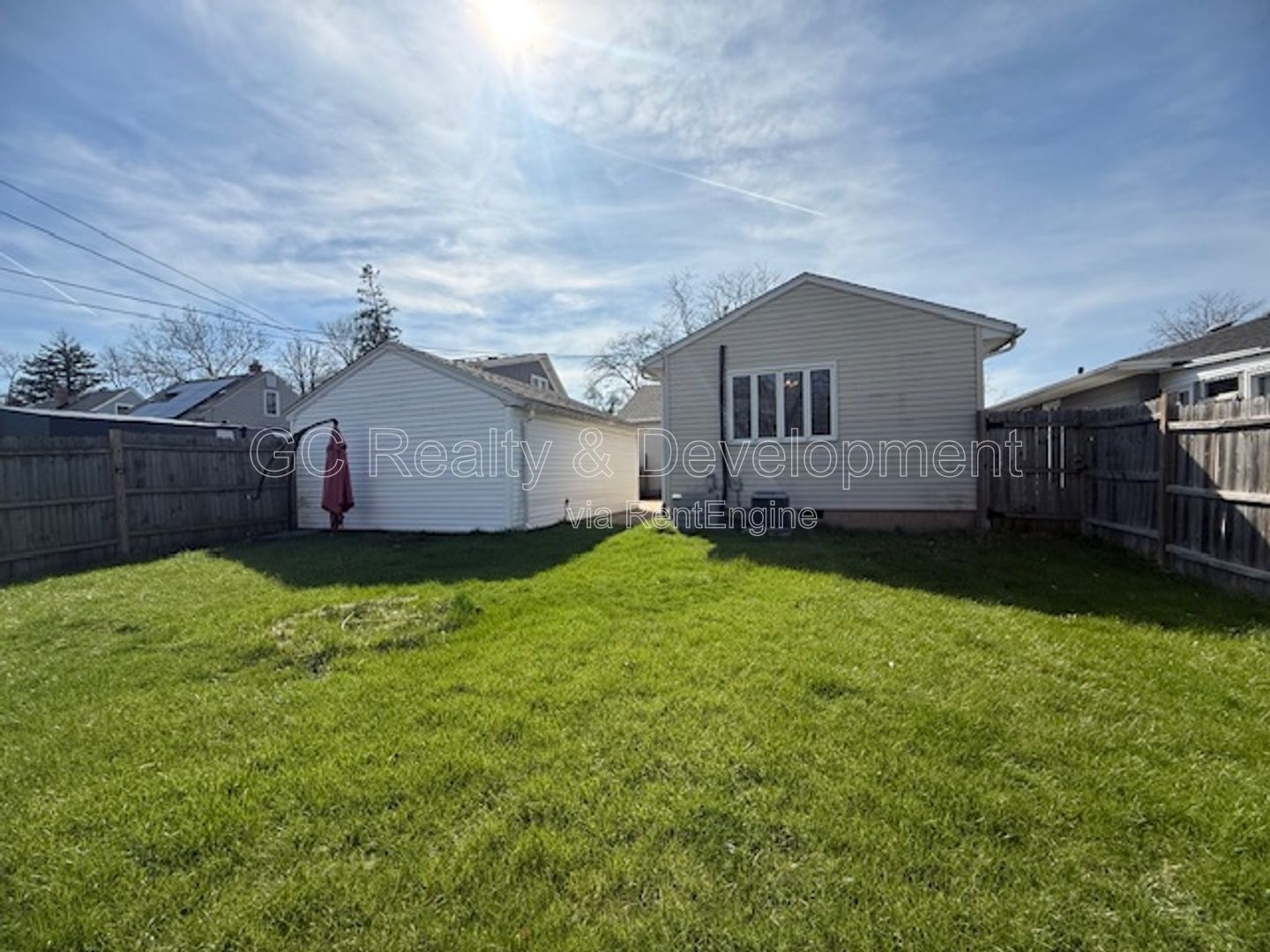 *** RECENTLY UPDATED / 3 BDRM / PET FRIENDLY / FENCED YARD / DETACHED GARAGE / CENTRAL AC *** property image
