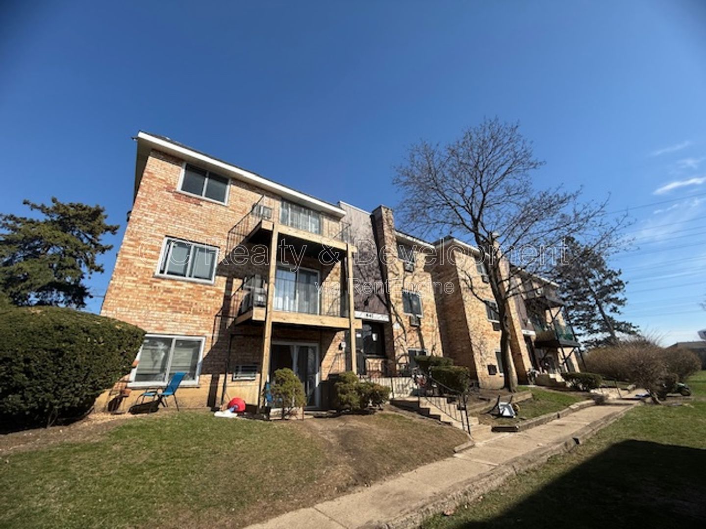 *** 1 BDRM / LAUNDRY ON SITE / PARKING INCL / ONLY PAY ELECTRIC *** property image