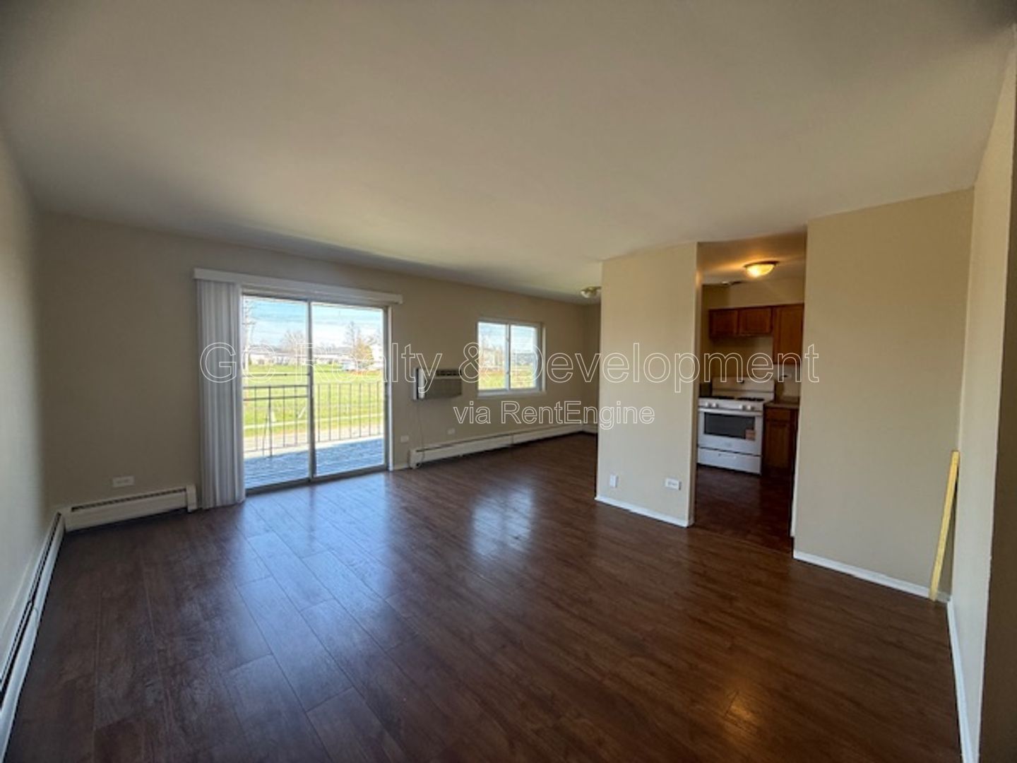 *** 1 BDRM / LAUNDRY ON SITE / PARKING INCL / ONLY PAY ELECTRIC *** property image