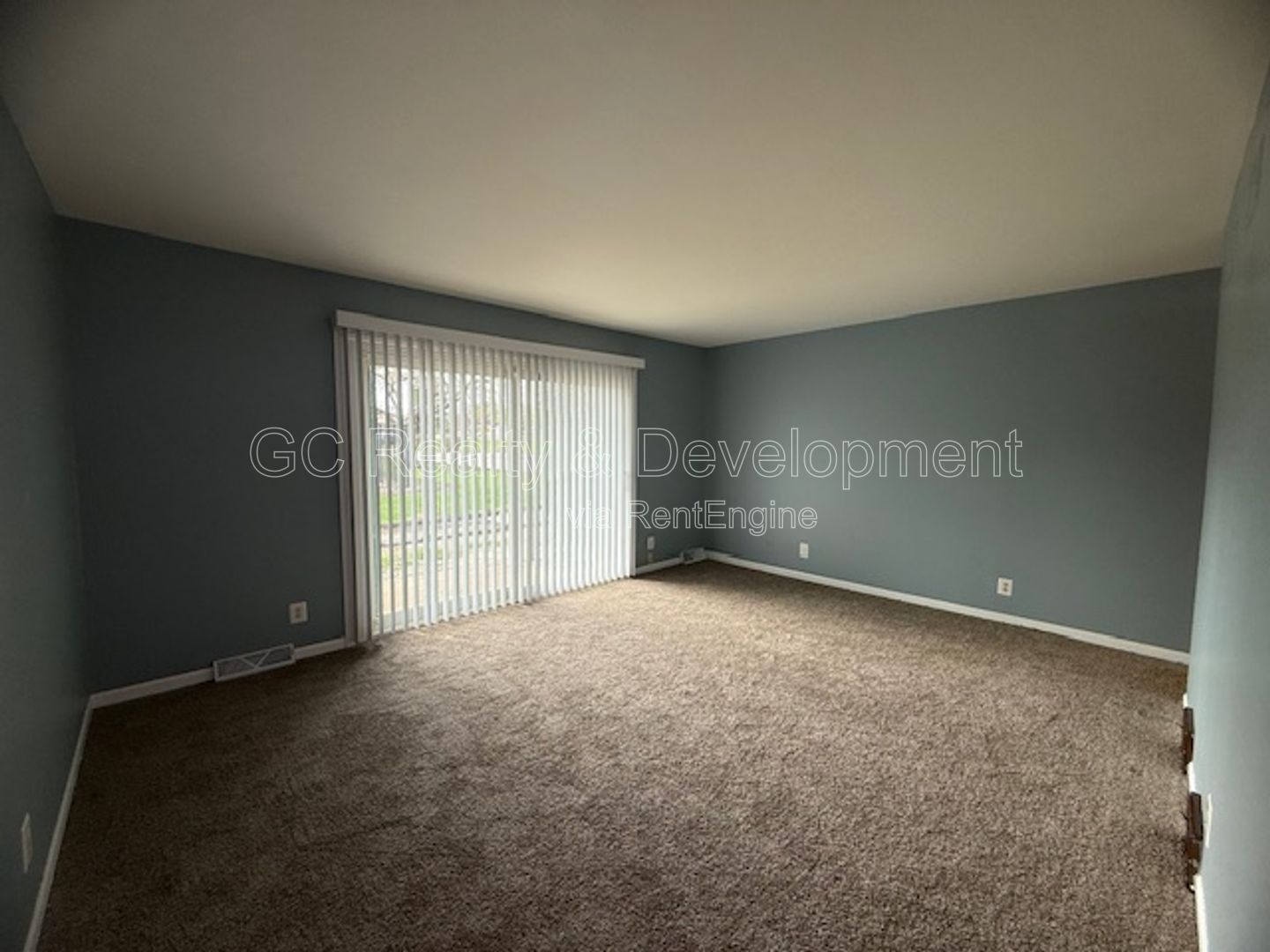*** 2 BDRM / PET FRIENDLY / TENANT ONLY PAYS ELECTRIC / STORAGE UNIT / 2 PARKING SPOTS *** property image