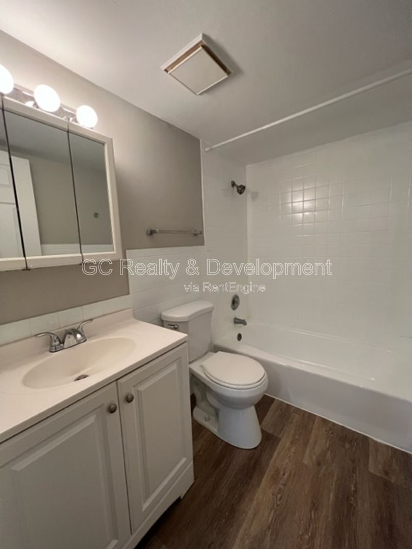 *** COMING SOON 5/15/26! / LARGE UPDATED 2 BEDROOM / TENANT PAY ELECTRIC ONLY / LAUNDRY ON SITE *** property image