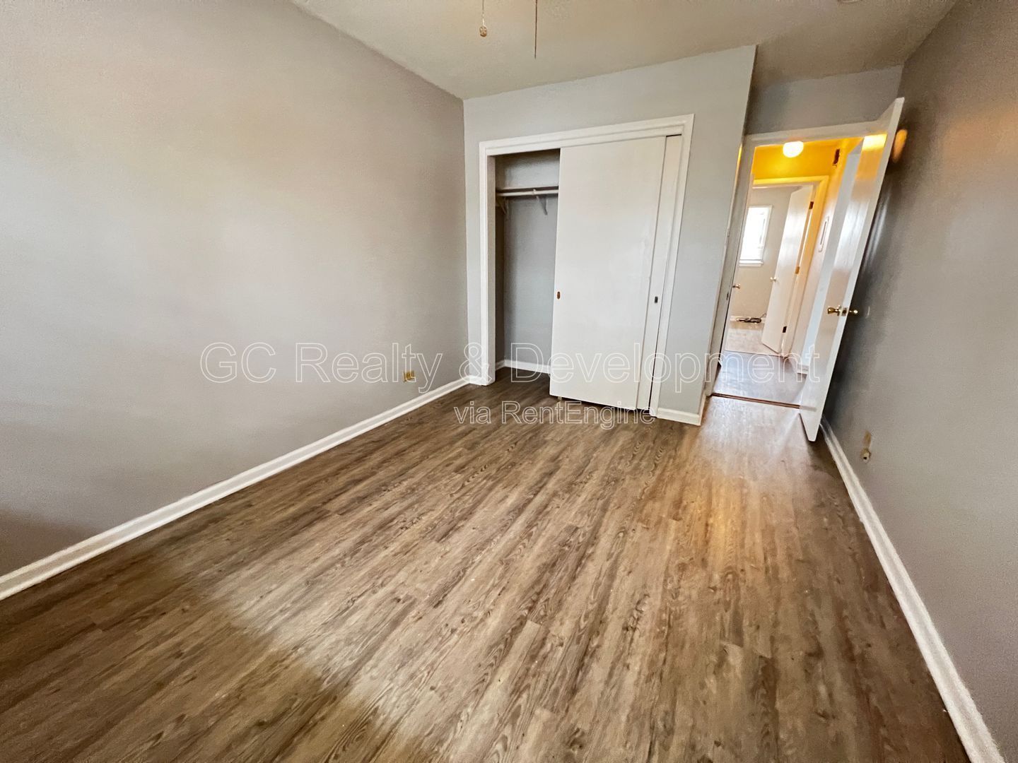 *** 2 BEDROOMS / 1 BATH / BRAND NEW APPLIANCES / ONLY PAY GAS & ELECTRIC *** property image