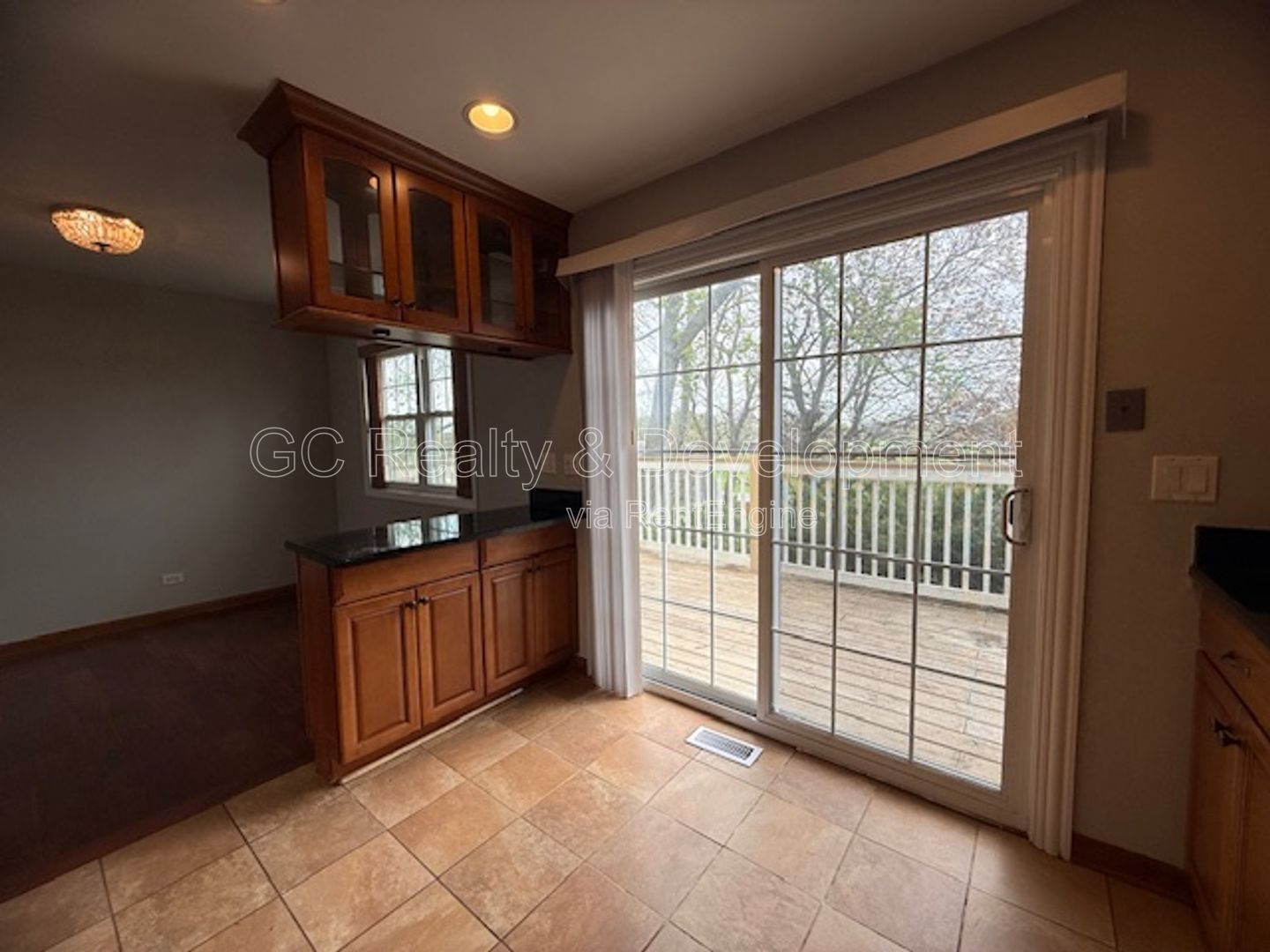 *** 3 BDRM - 2 BTH / FENCED YARD W LRG DECK / SS APPL / FINISHED BASEMENT / ATTACHED GARAGE *** property image