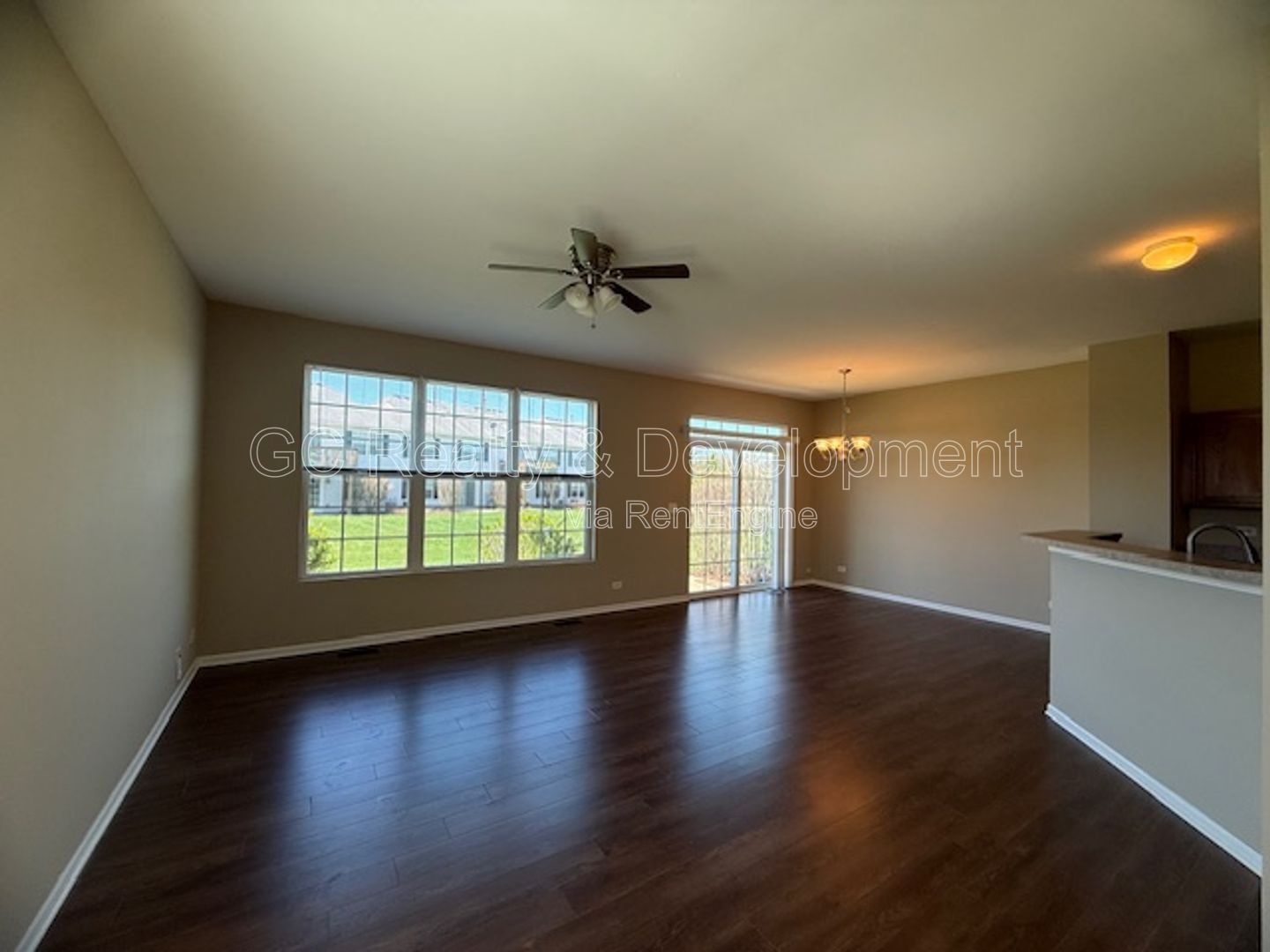 *** 3 BDRM - 2.5 BTH / PET FRIENDLY / RECENTLY UPDATED / ATTACHED GARAGE *** property image