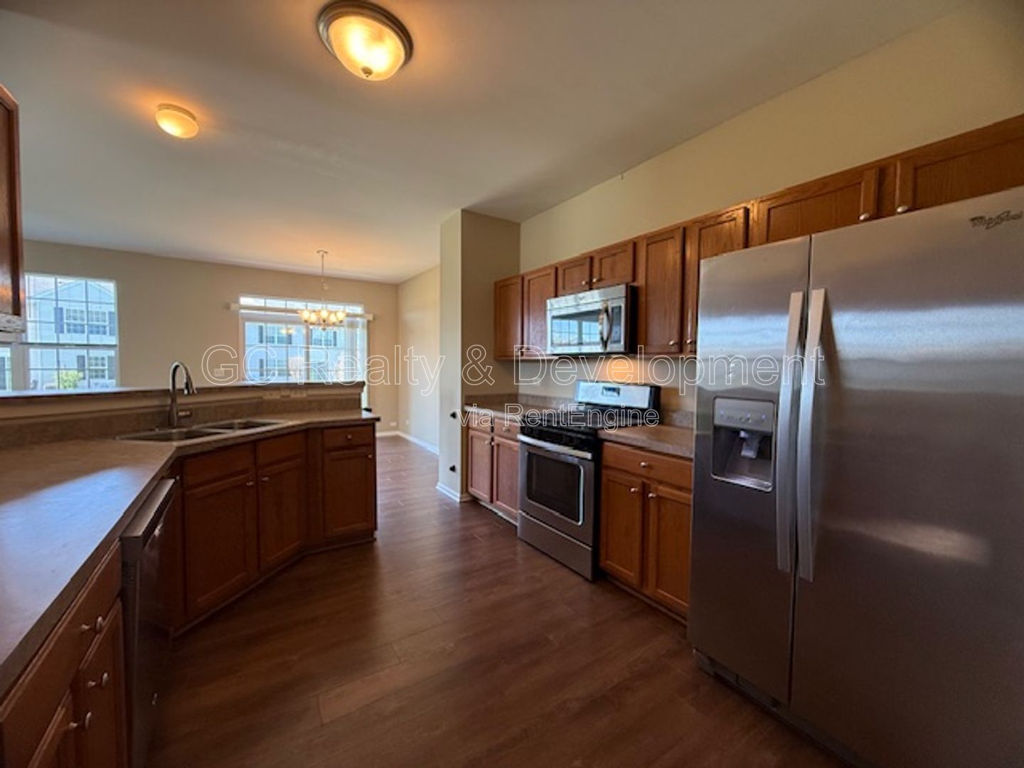 *** 3 BDRM - 2.5 BTH / PET FRIENDLY / RECENTLY UPDATED / ATTACHED GARAGE *** property image