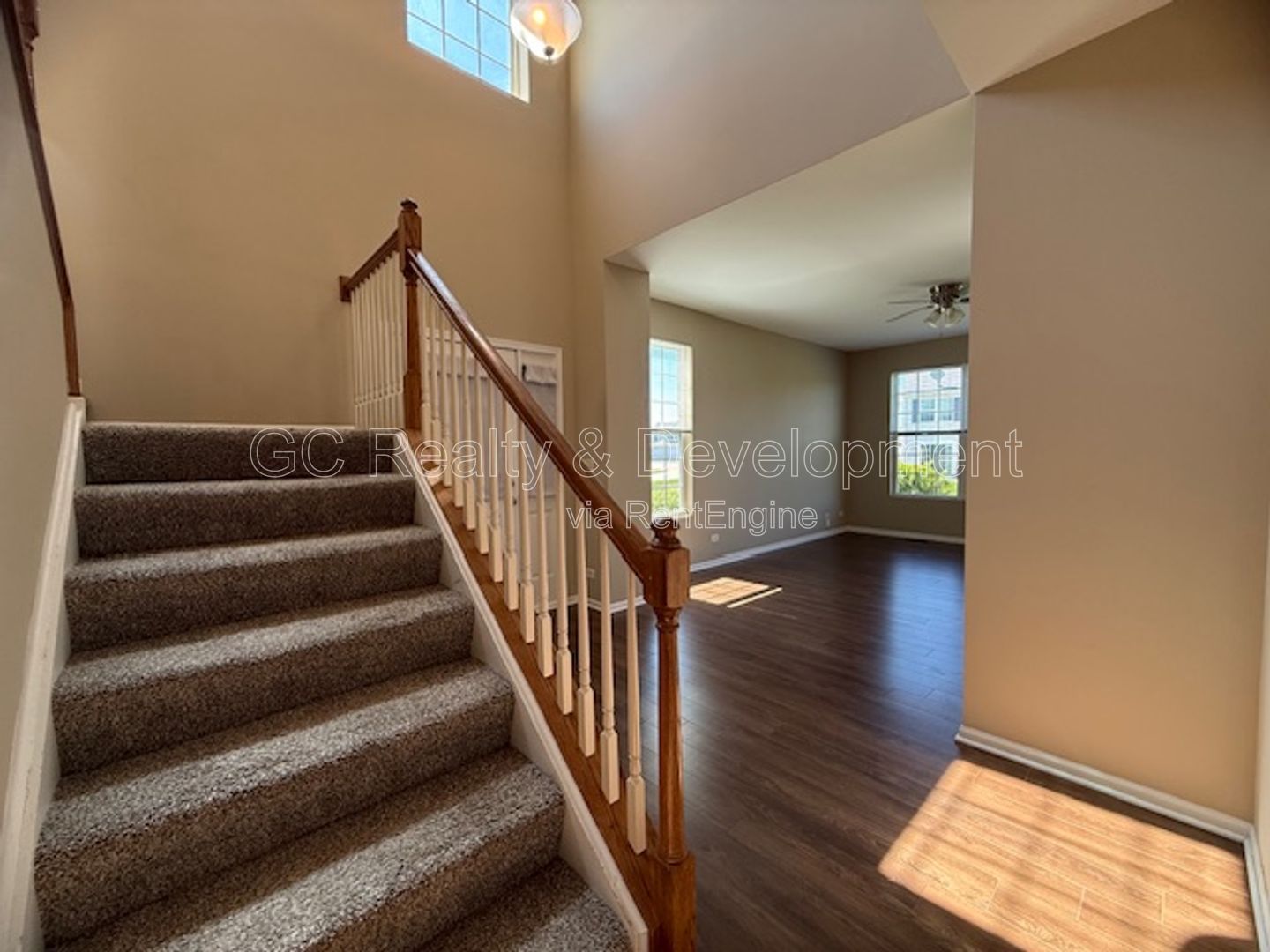 *** 3 BDRM - 2.5 BTH / PET FRIENDLY / RECENTLY UPDATED / ATTACHED GARAGE *** property image