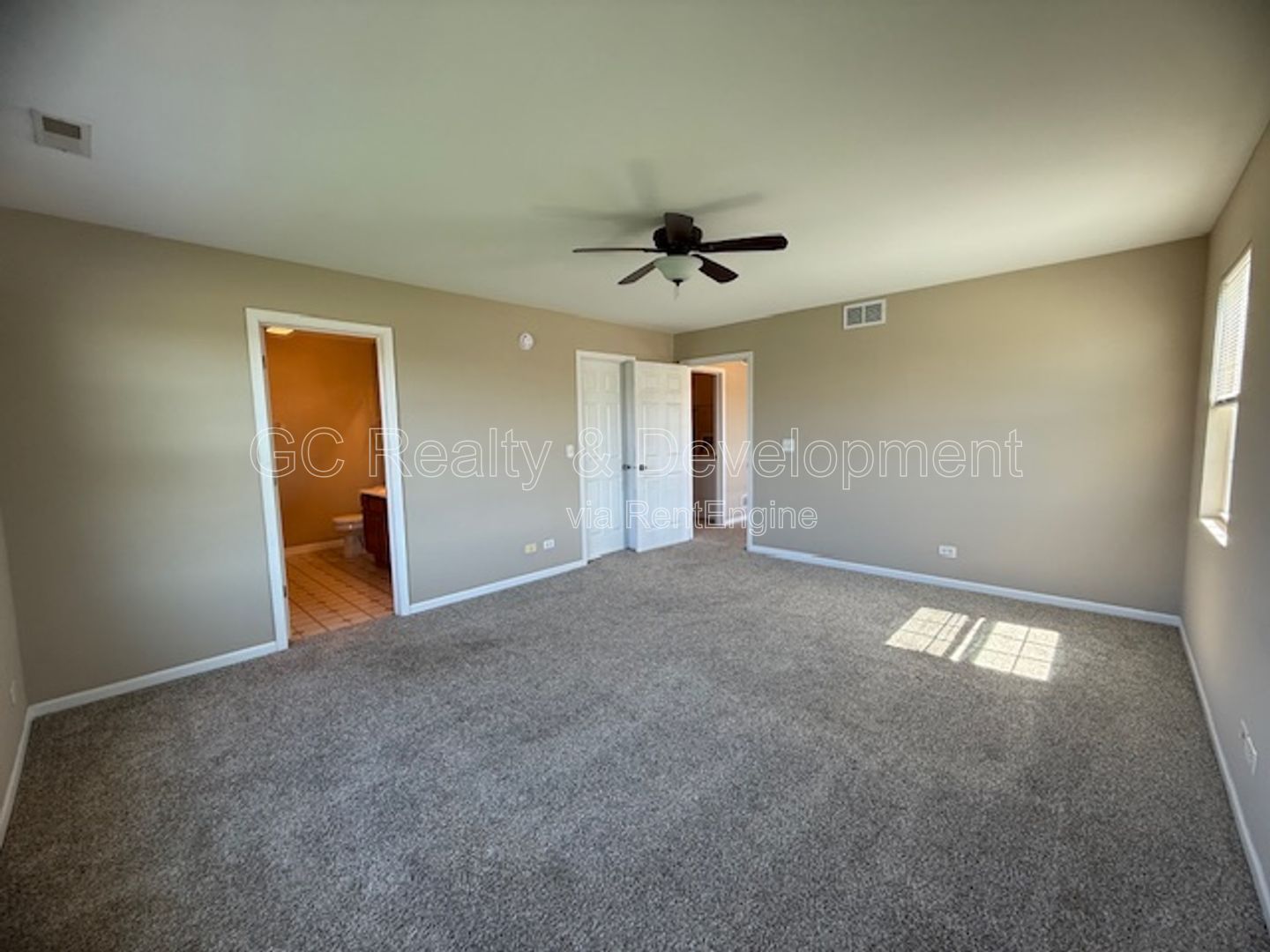 *** 3 BDRM - 2.5 BTH / PET FRIENDLY / RECENTLY UPDATED / ATTACHED GARAGE *** property image