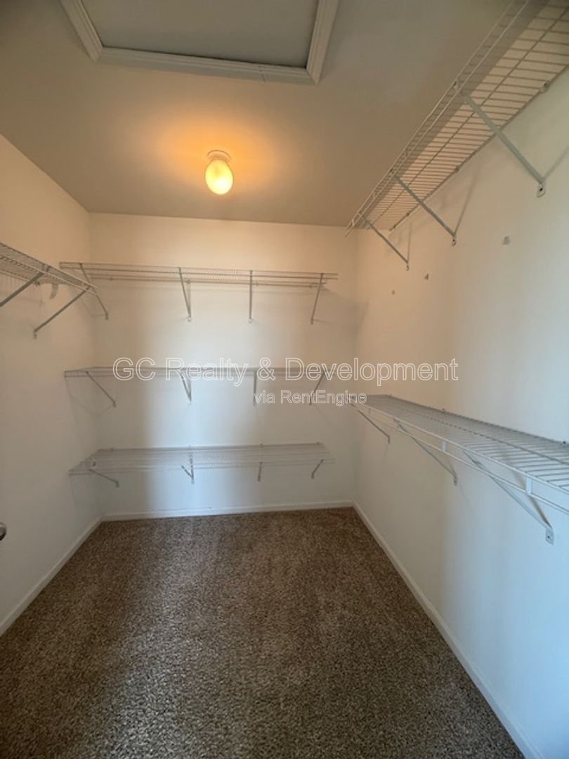 *** 3 BDRM - 2.5 BTH / PET FRIENDLY / RECENTLY UPDATED / ATTACHED GARAGE *** property image