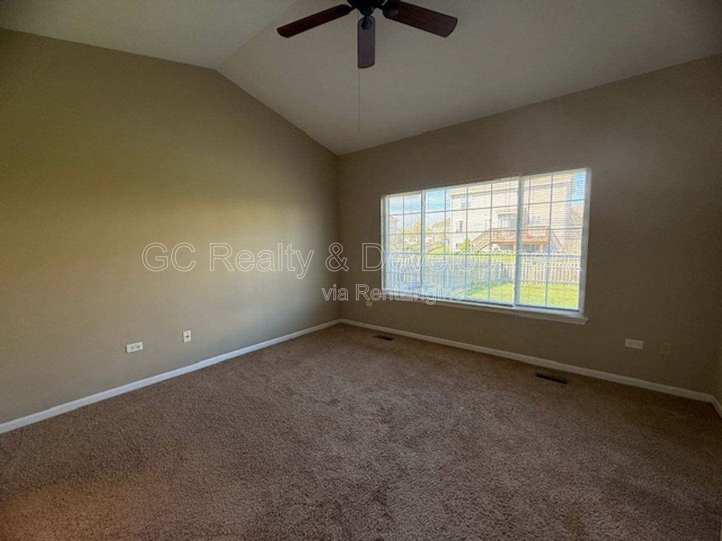 *** MOVE-IN SPECIAL / 2 BDRM - 2.5 BTH DUPLEX / PET FRIENDLY / ATTACHED GARAGE / IN-UNIT LAUNDRY / CENTRAL AC *** property image
