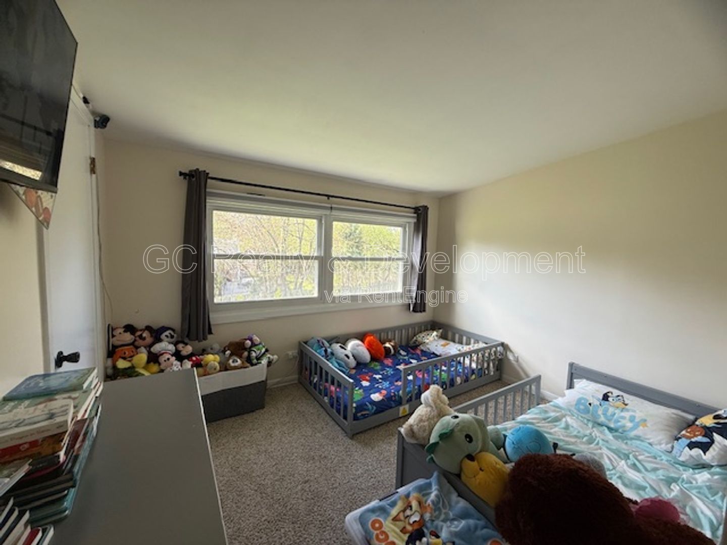 *** COMING SOON 6/01/26! / 4 BDRM - 2 BTH / SS APPL / FINISHED BSMT / IN UNIT LAUNDRY / FENCED YARD / CENTRAL AC *** property image