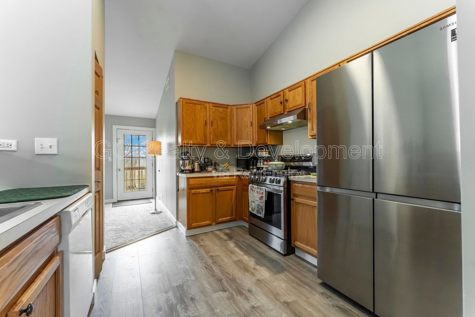 *** 2 BDRM - 2 BTH / PET FRIENDLY / AVAIL 5/8 / ATTACHED GARAGE / IN UNIT LAUNDRY / CENTRAL AC *** property image