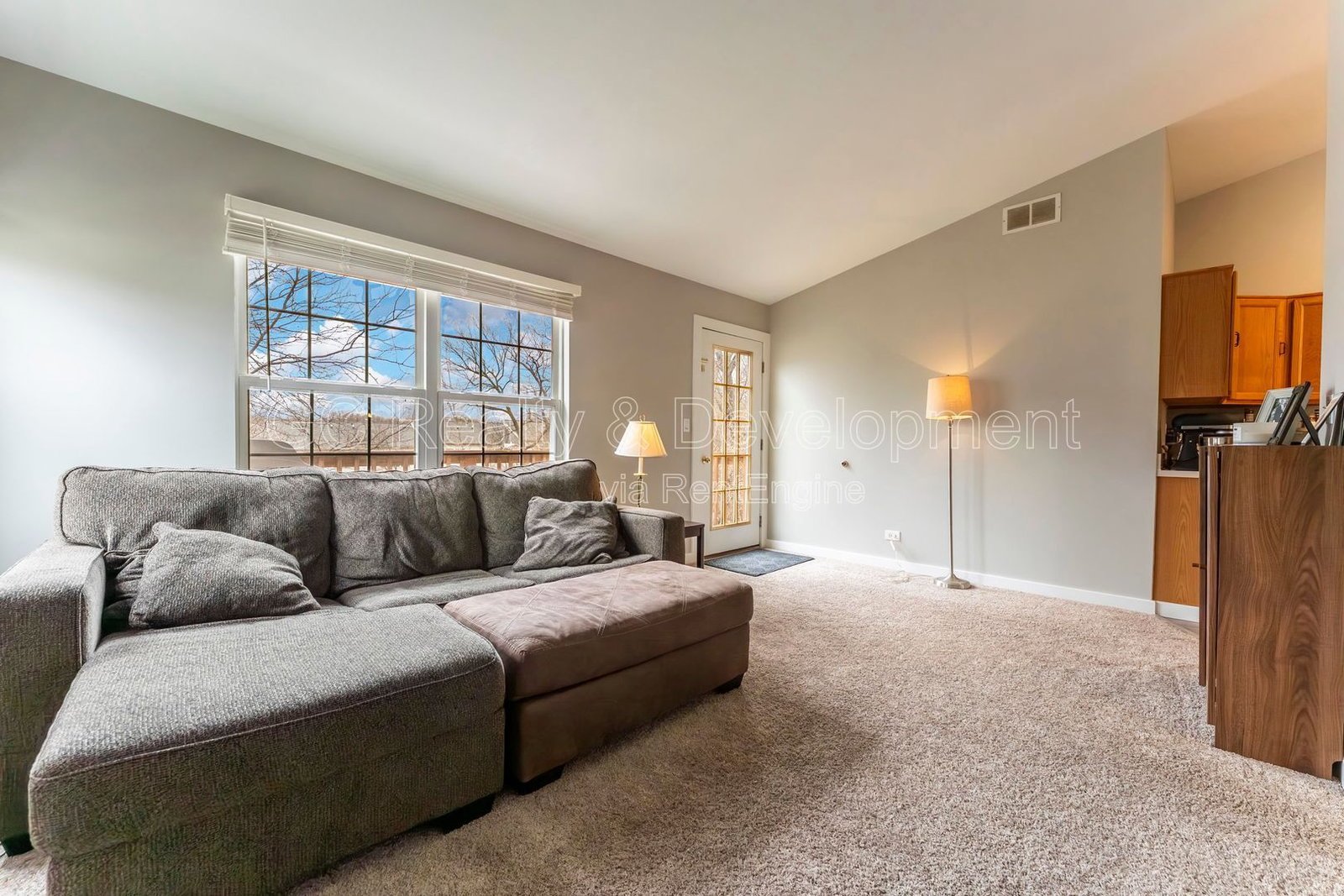 *** 2 BDRM - 2 BTH / PET FRIENDLY / AVAIL 5/8 / ATTACHED GARAGE / IN UNIT LAUNDRY / CENTRAL AC *** property image