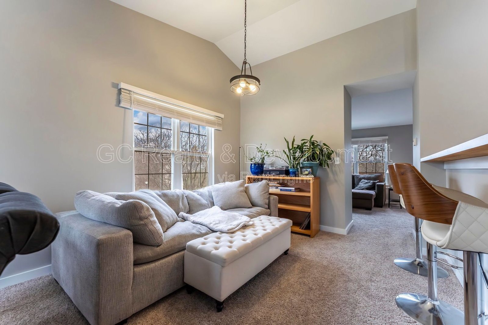 *** 2 BDRM - 2 BTH / PET FRIENDLY / AVAIL 5/8 / ATTACHED GARAGE / IN UNIT LAUNDRY / CENTRAL AC *** property image