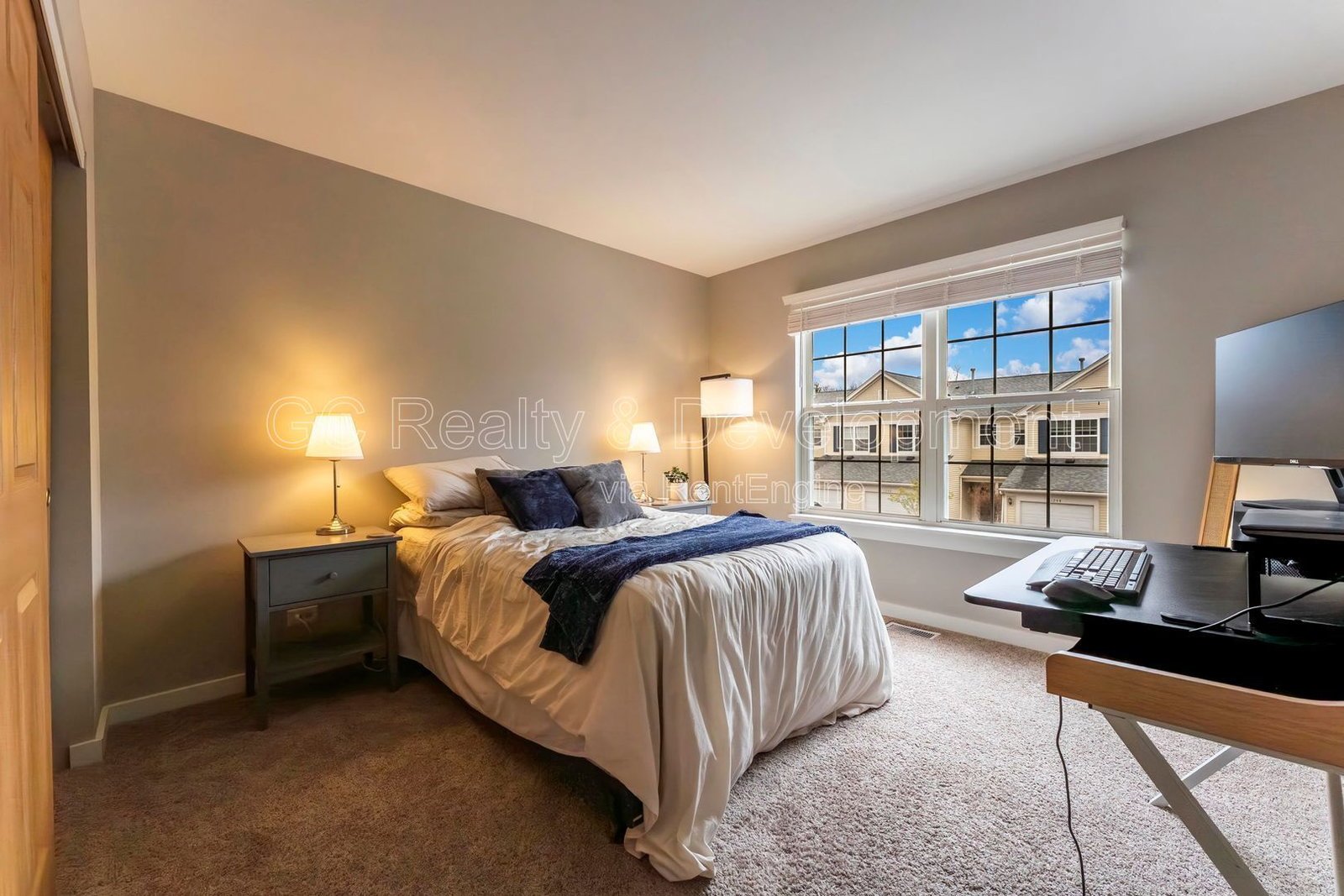 *** 2 BDRM - 2 BTH / PET FRIENDLY / AVAIL 5/8 / ATTACHED GARAGE / IN UNIT LAUNDRY / CENTRAL AC *** property image