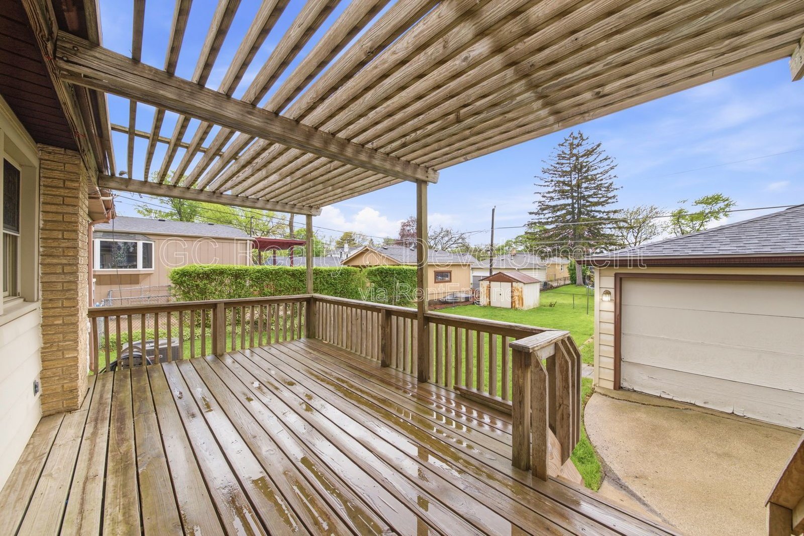 *** RECENTLY UPDATED / 3 BDRM / FRESH PAINT / FENCED YARD / FINISHED BSMT / DETACHED GARAGE *** property image