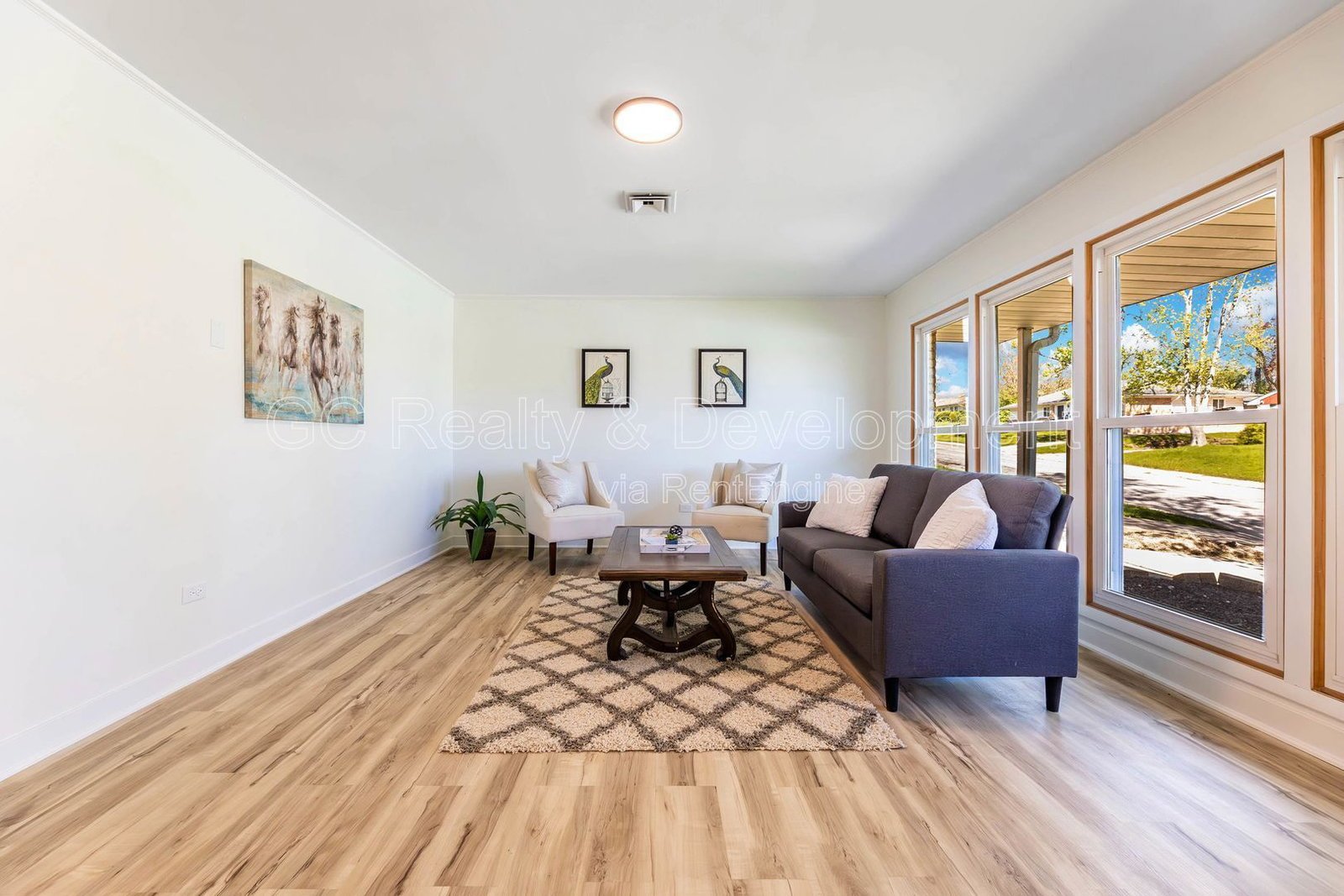 *** 4 BDRM / CENTRAL AC / ATTACHED GARAGE / LAWN CARE INCL / PET FRIENDLY *** property image