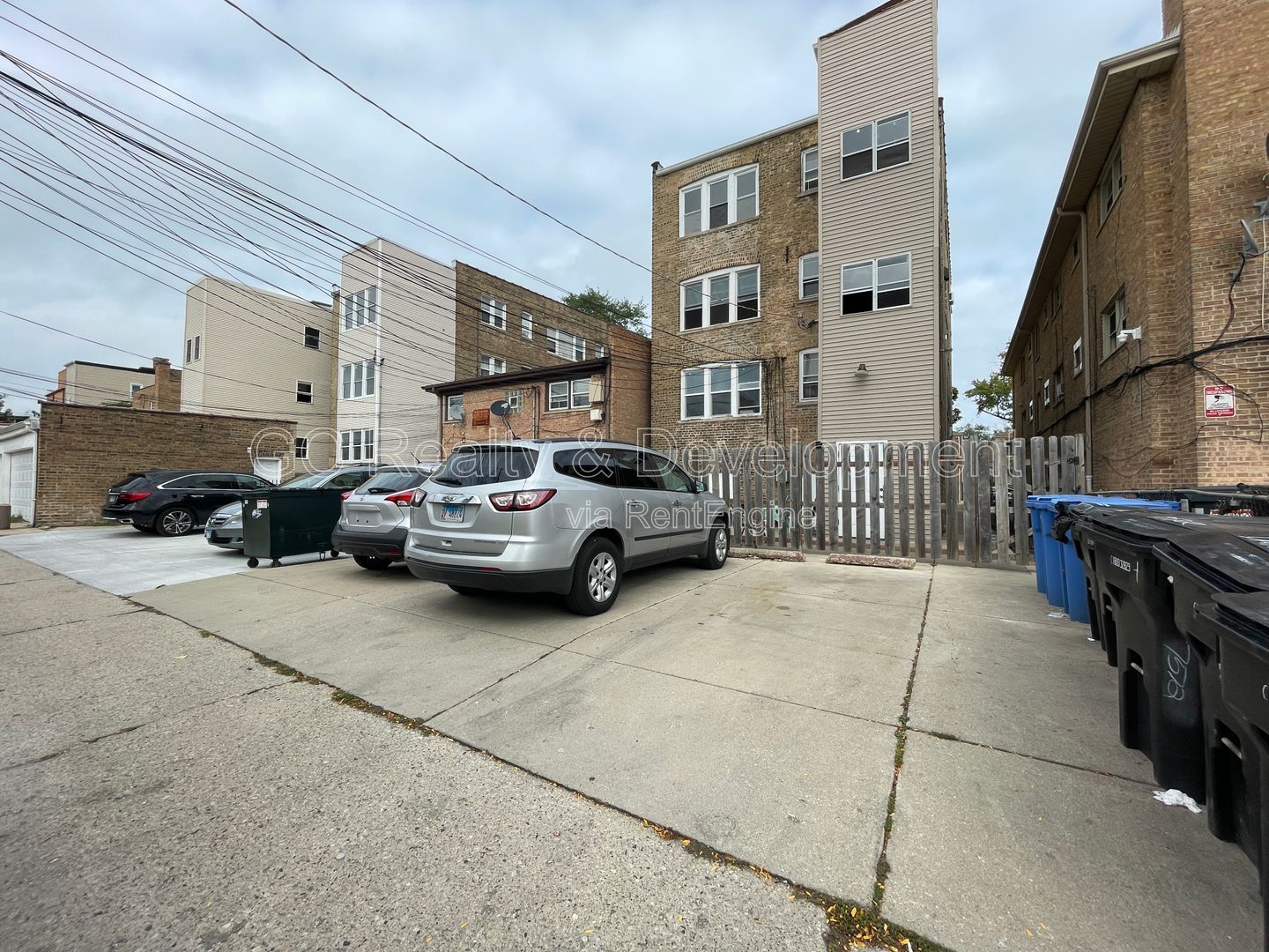*** COMPLETELY RENOVATED 3 BDRM / ROGERS PARK / APPL INCL / LAUNDRY IN BUILDING*** property image