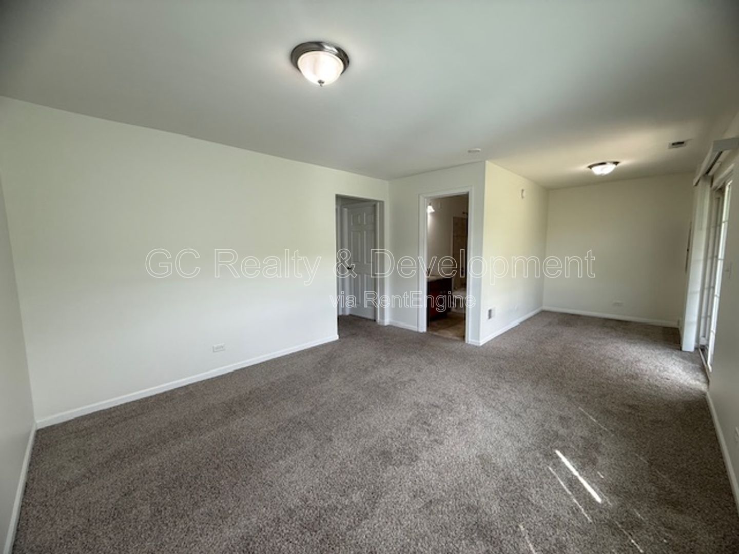 *** 2 BDRM - 2 BTH / ATTACHED GARAGE / GRANITE & SS APPL / CENTRAL AC *** property image