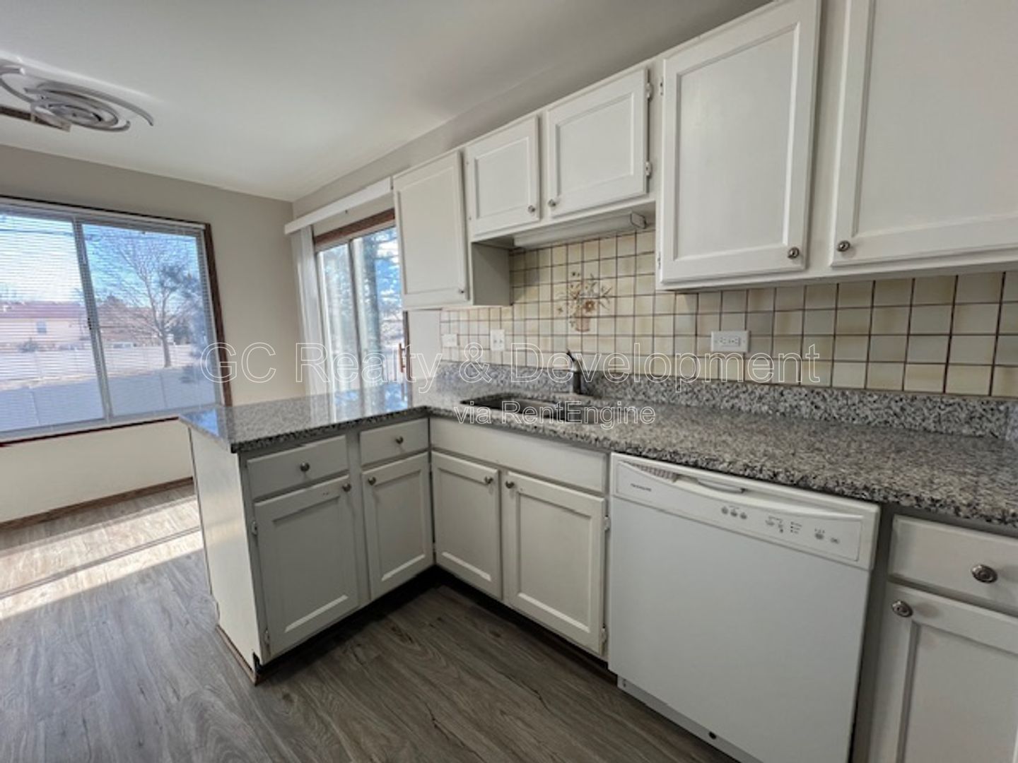 *** COMING SOON 5/22/26! / 2 BDRM - 2 BTH / SCHOOL DISTRICT 68 / 2ND FLOOR UNIT / PET FRIENDLY / ATTACHED GARAGE  *** property image