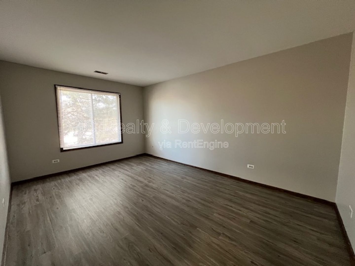 *** COMING SOON 5/22/26! / 2 BDRM - 2 BTH / SCHOOL DISTRICT 68 / 2ND FLOOR UNIT / PET FRIENDLY / ATTACHED GARAGE  *** property image