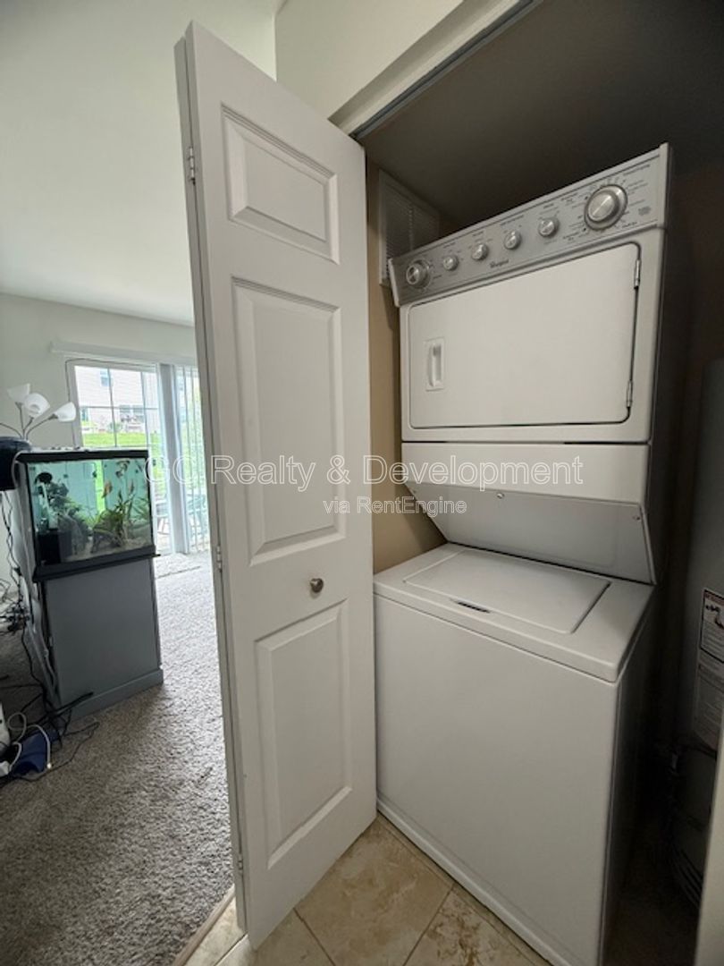 *** 2BDRM - 2BTH TOWNHOME IN TUSCANY WOODS / LOFT + FINISHED LOWER LEVEL | PET FRIENDLY property image